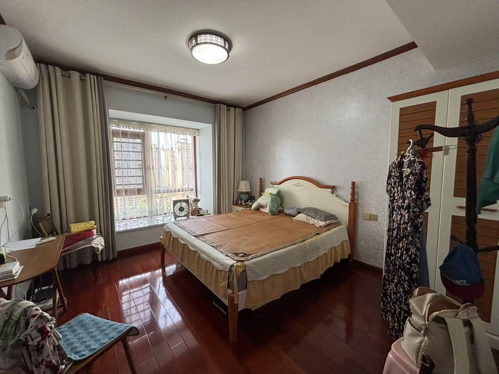 庐山春天一期桃李苑  5室3厅2卫    152.0万 庐山春天一期桃李苑  5室3厅2卫    152.0万室内图