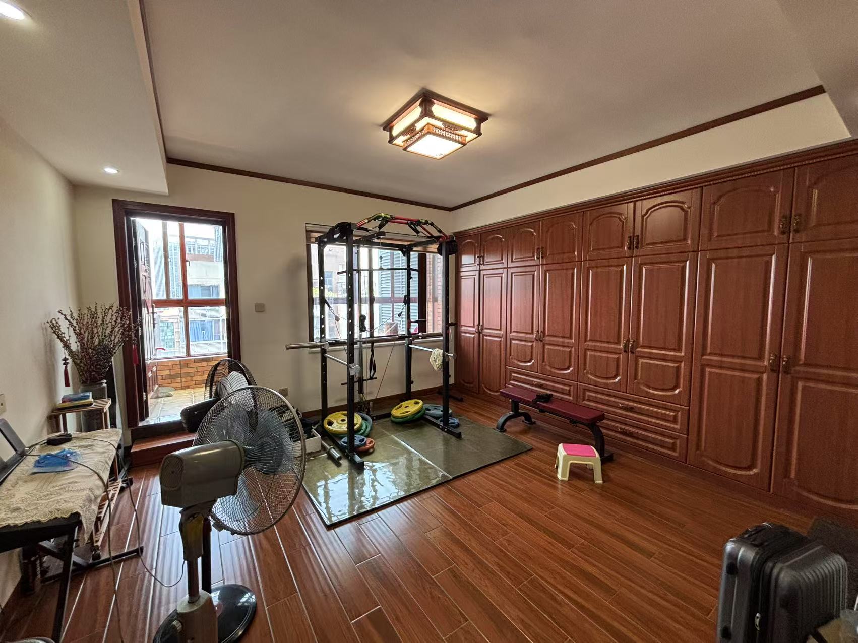 庐山春天一期桃李苑  5室3厅2卫    152.0万 庐山春天一期桃李苑  5室3厅2卫    152.0万室内图