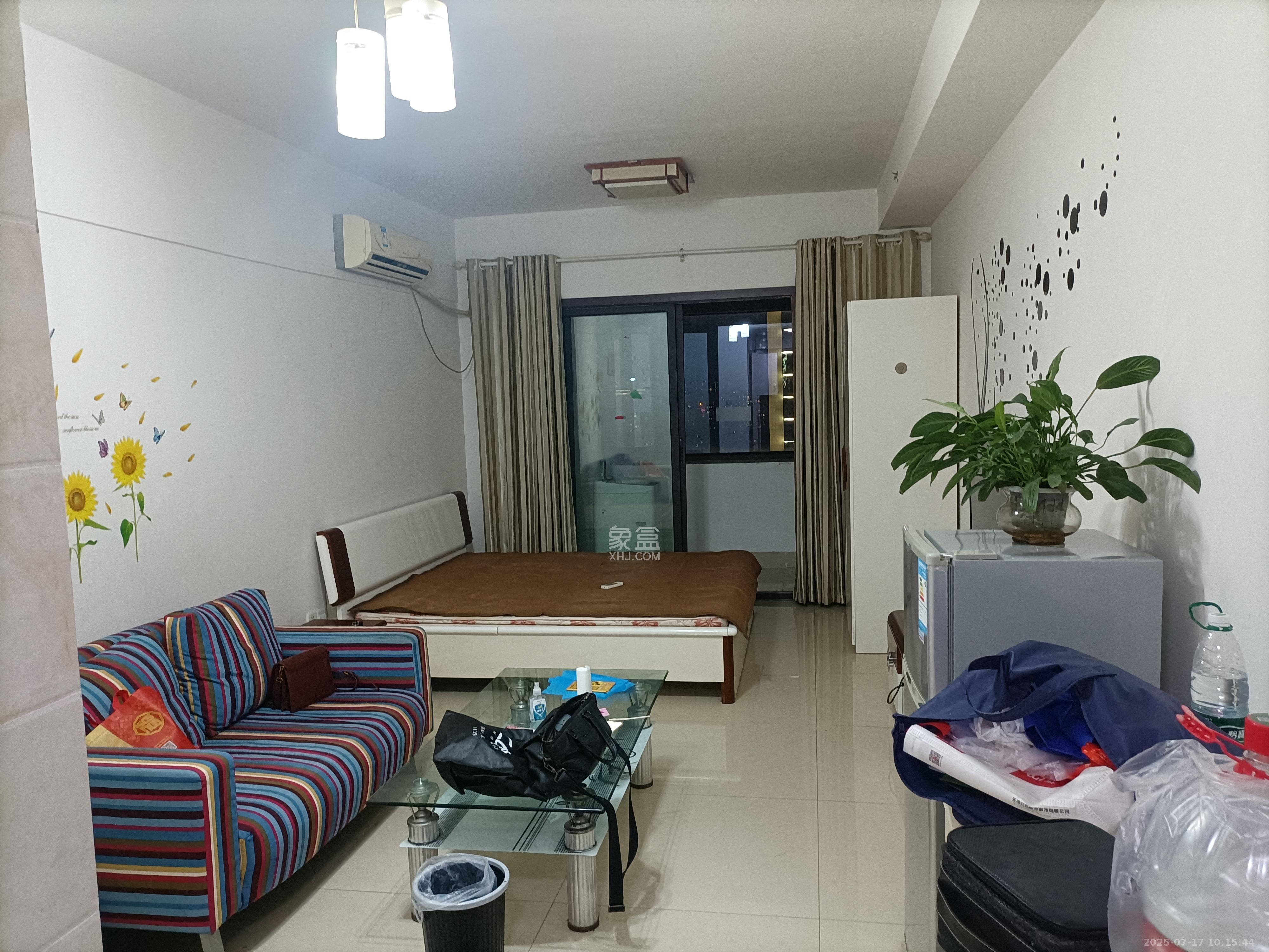 喜盈门范城  1室1厅1卫    1600.0元/月 喜盈门范城  1室1厅1卫    1600.0元/月室内图1