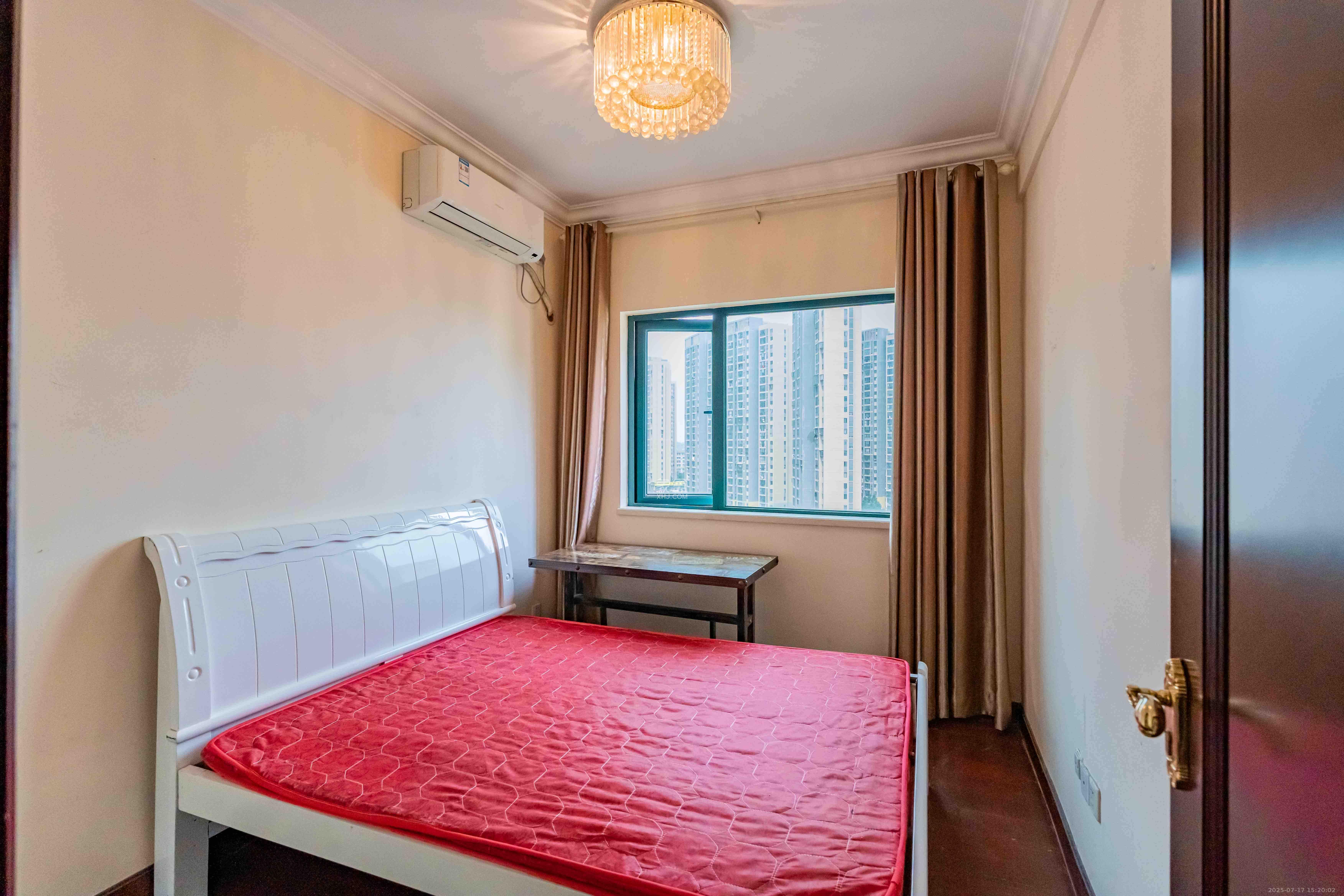 恒大雅苑 3室2厅2卫 2500.0元/月 恒大雅苑 3室2厅2卫 2500.0元/月室内图