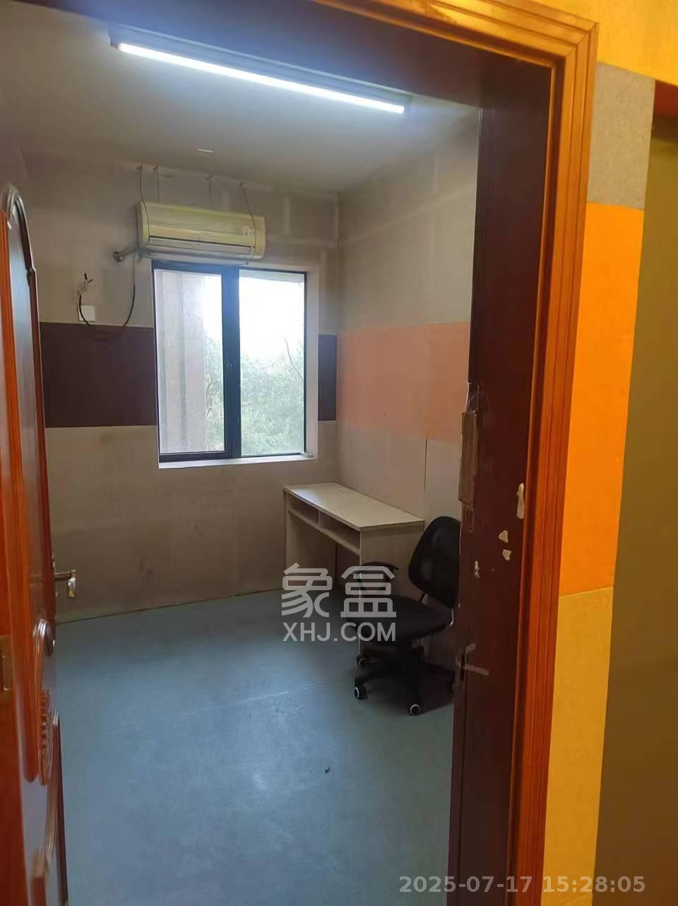 中海梅溪湖壹号  3室2厅1卫   2800.00元/月室内图