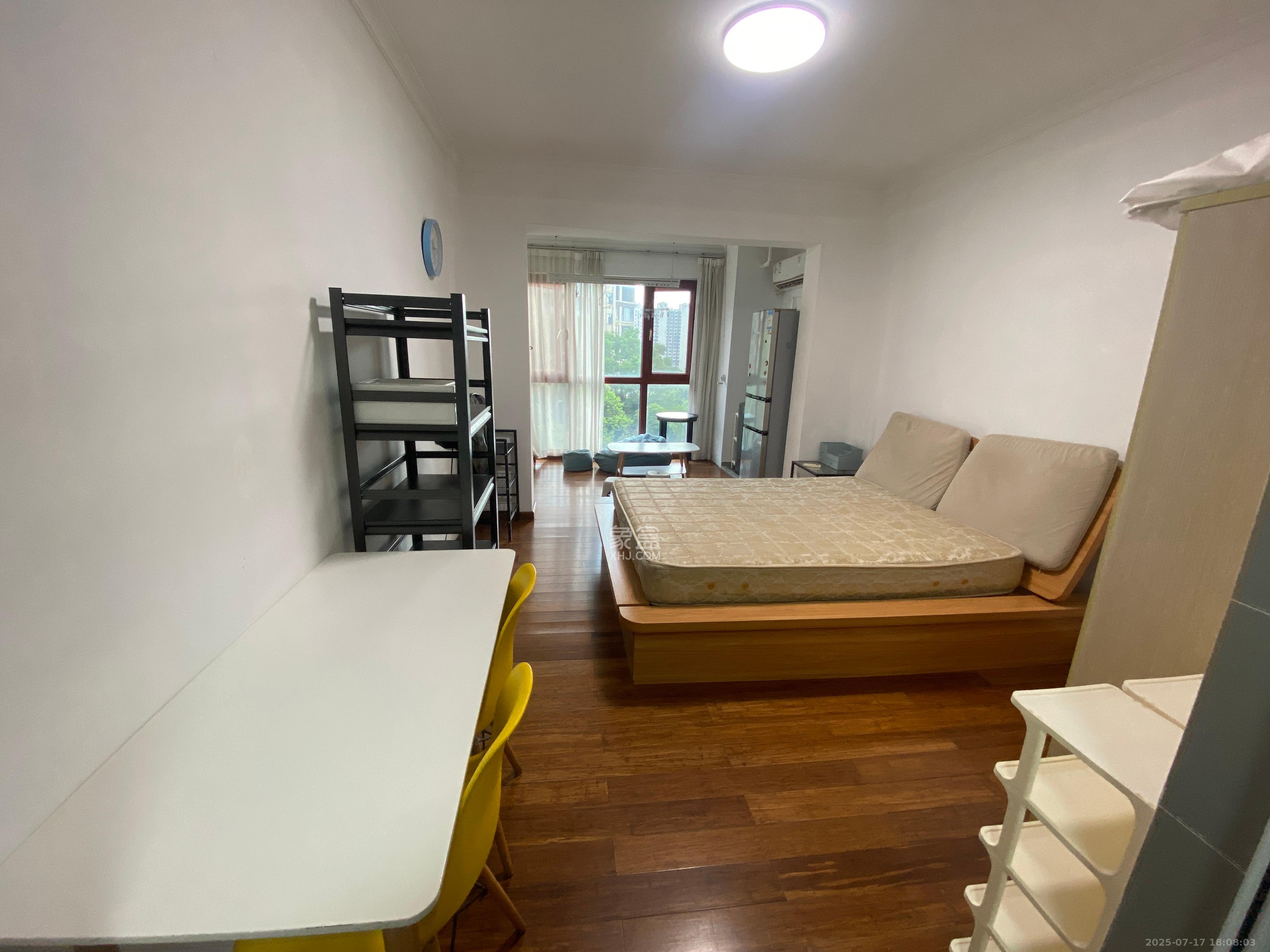 山水霖城(植物原著)  1室1厅1卫    1100.0元/月 山水霖城(植物原著)  1室1厅1卫    1100.0元/月室内图