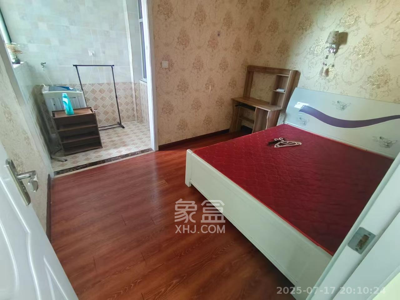 和庄  3室2厅1卫   2300.00元/月室内图