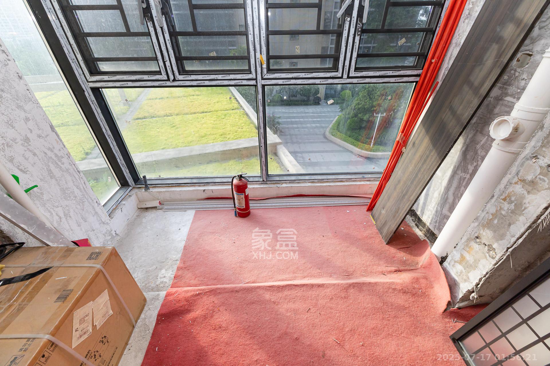 润和湘江天地AB区  4室2厅2卫    149.5万阳台