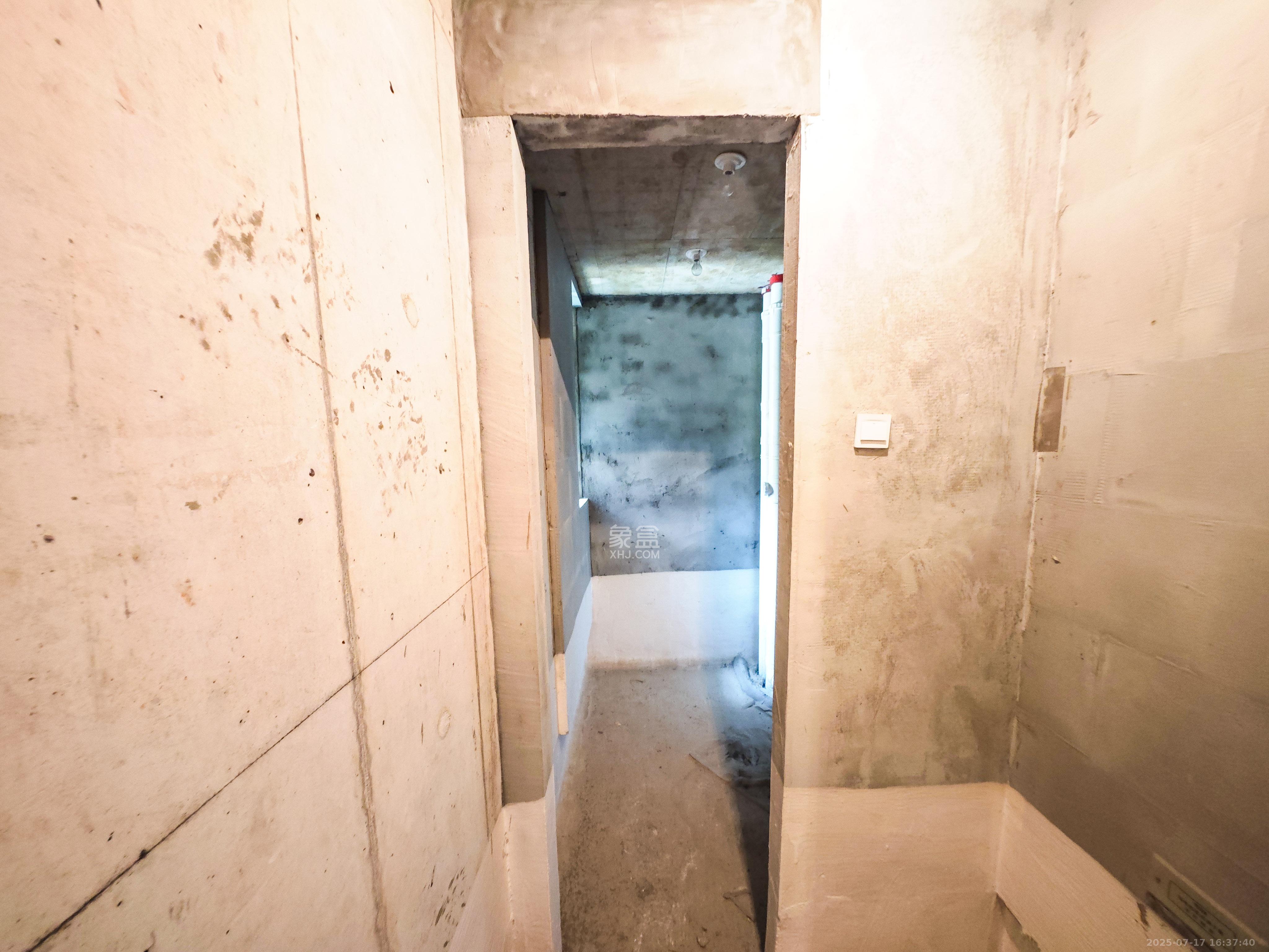 恒基旭辉湖山赋 3室2厅1卫 56.0万 恒基旭辉湖山赋 3室2厅1卫 56.0万卫生间