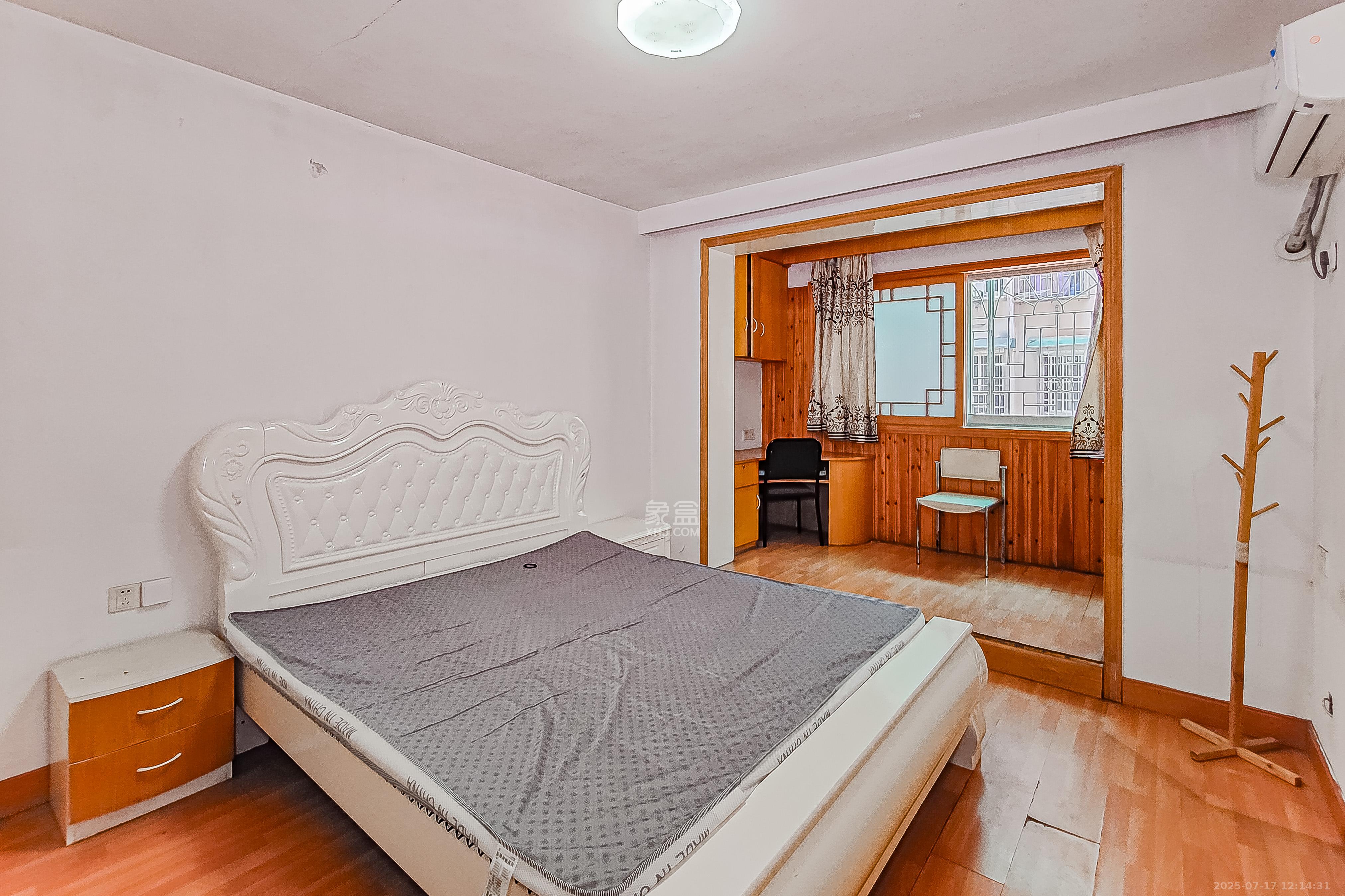 金泰小区  2室2厅2卫    80.0万卧室