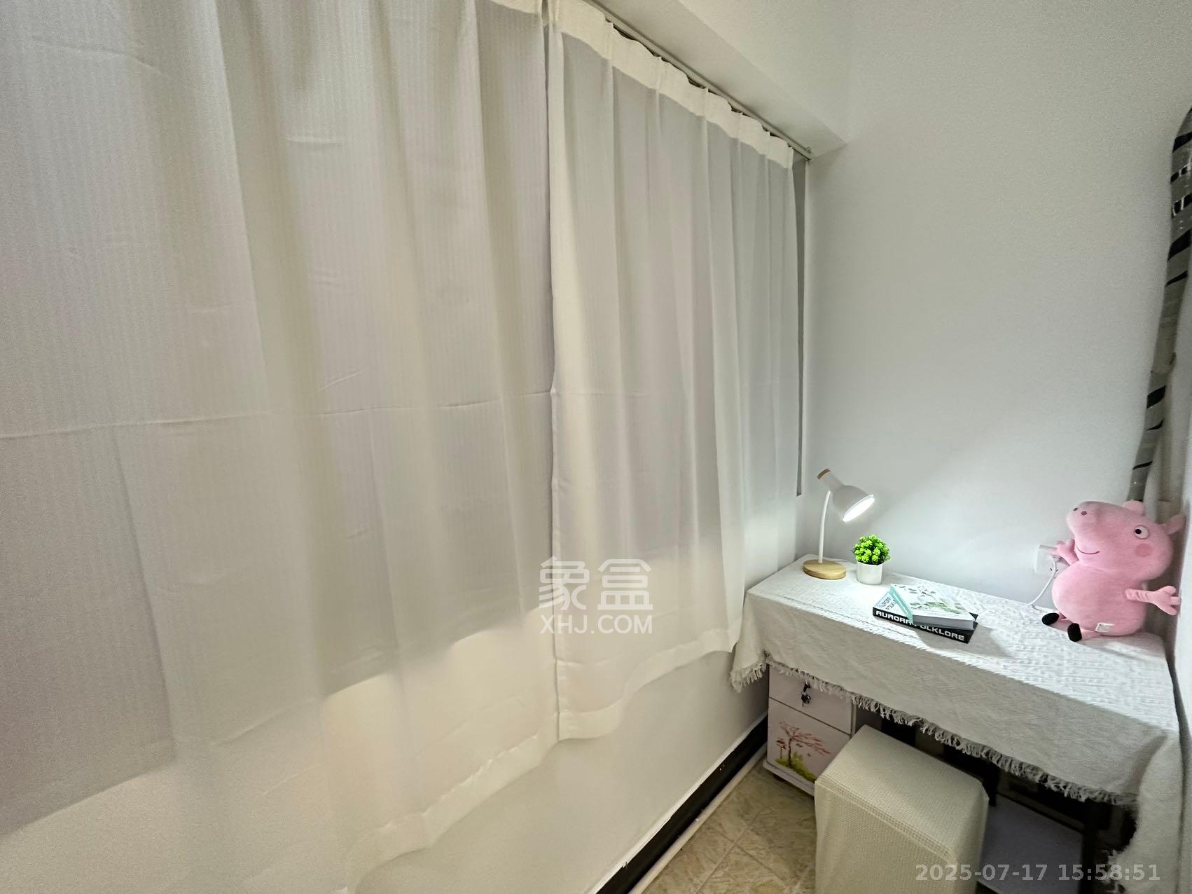 上城星座  1室2厅1卫    3500.0元/月 上城星座  1室2厅1卫    3500.0元/月室内图