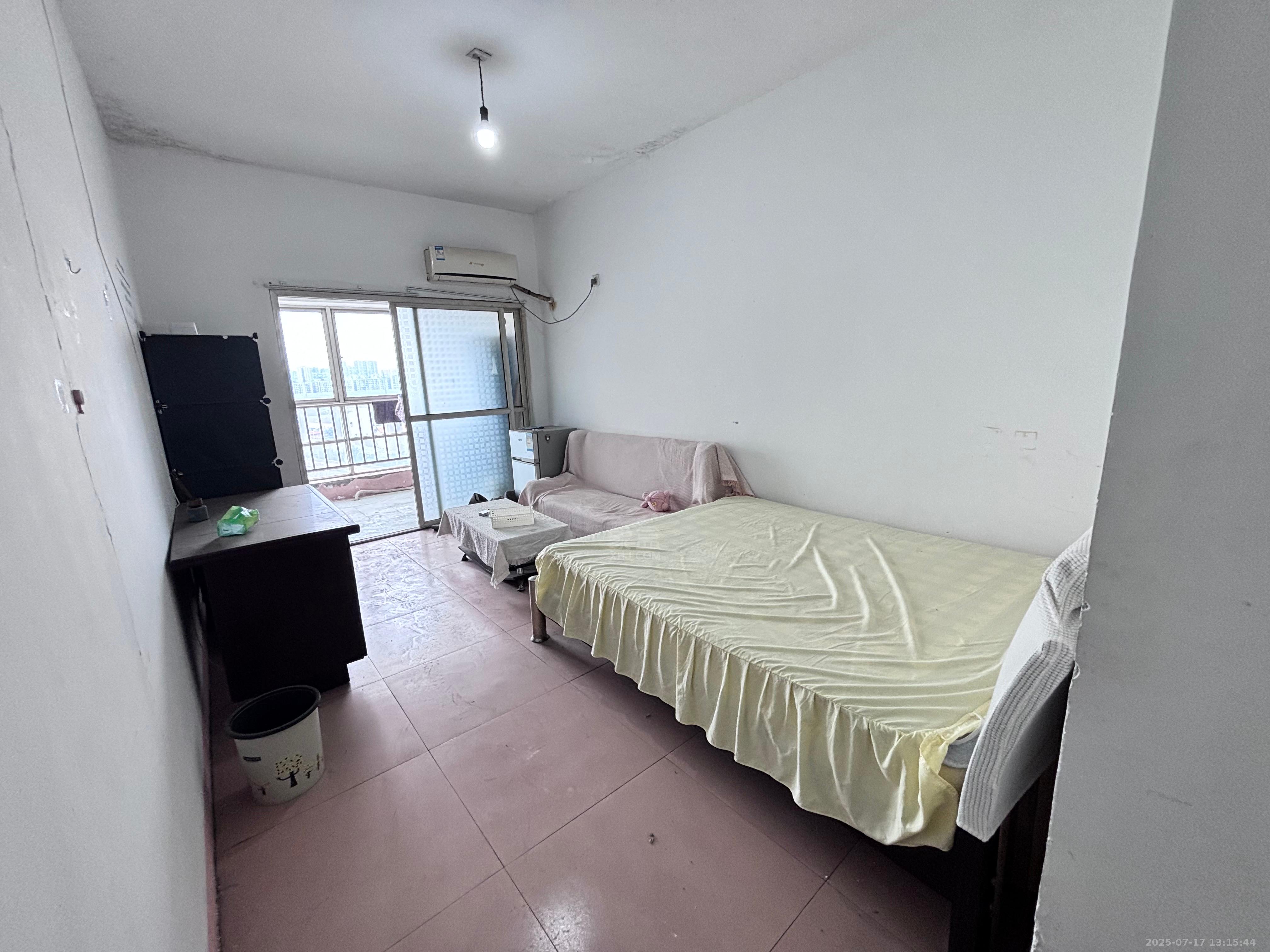 金色地标 1室1厅1卫 800.0元/月 金色地标 1室1厅1卫 800.0元/月室内图