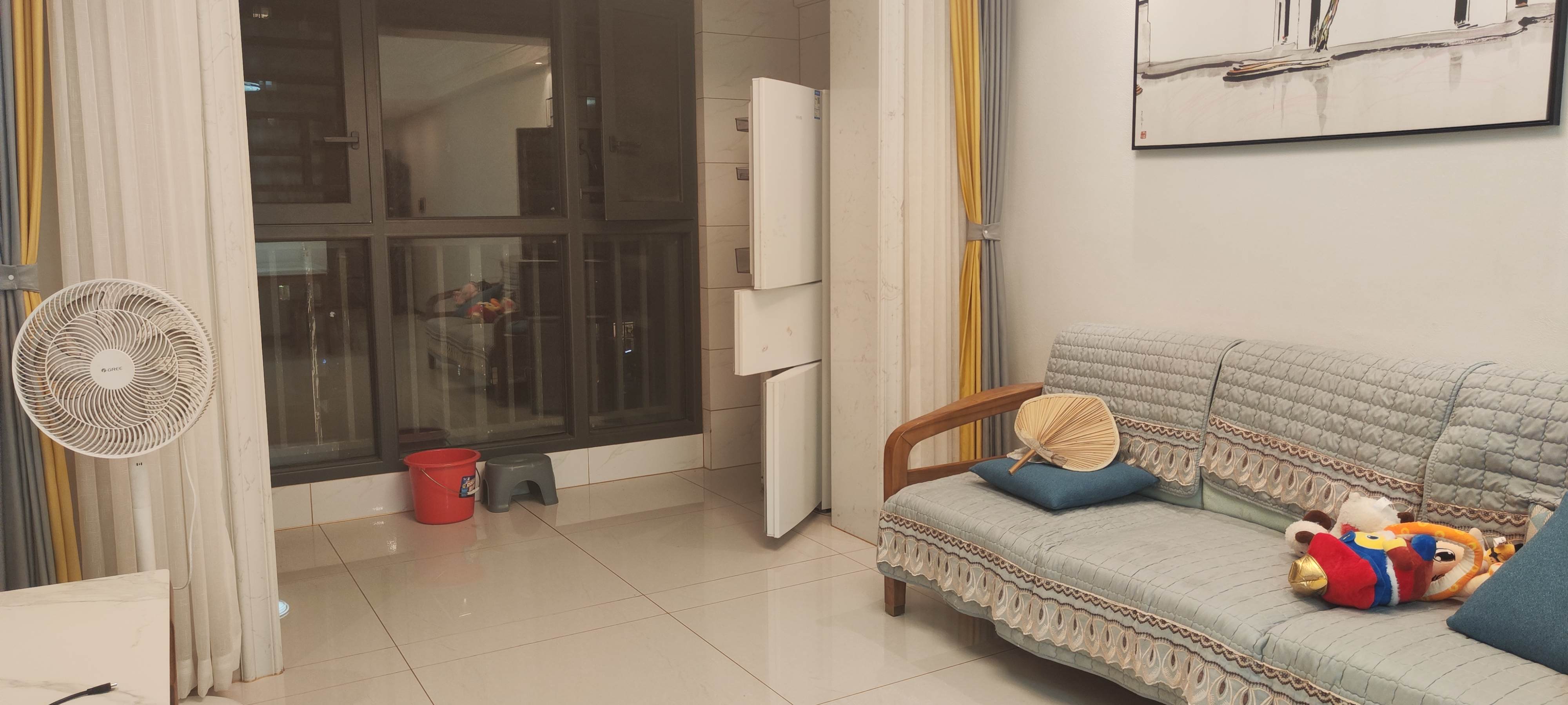 环球100宝龙城 2室2厅1卫 1600.0元/月 环球100宝龙城 2室2厅1卫 1600.0元/月室内图