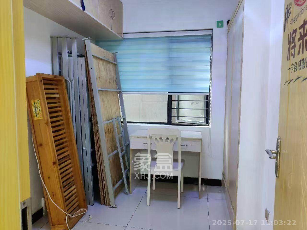 中海梅溪湖壹号  3室2厅1卫   2400.00元/月室内图