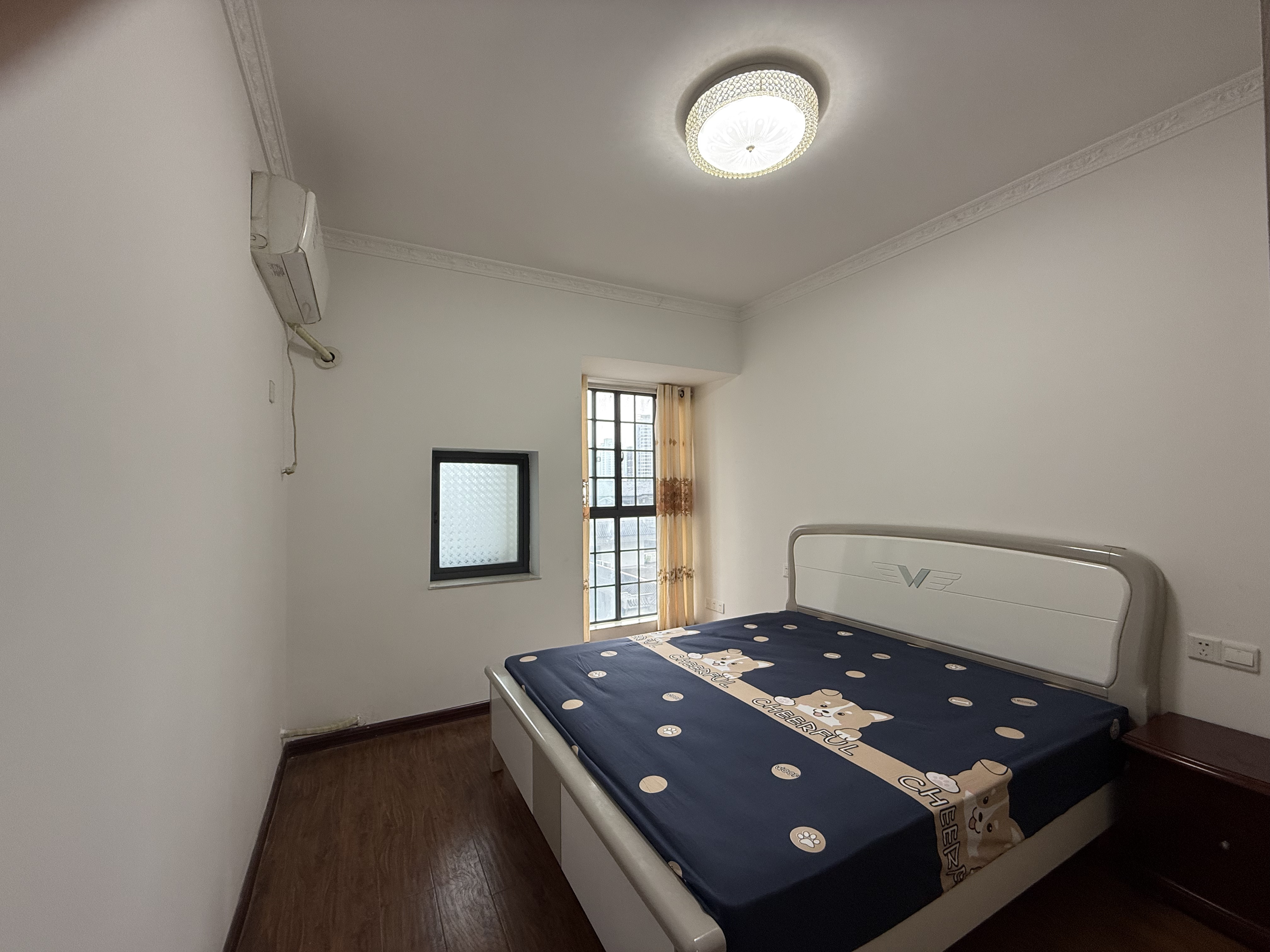 逸臣广场 2室2厅1卫 1500.0元/月 逸臣广场 2室2厅1卫 1500.0元/月室内图