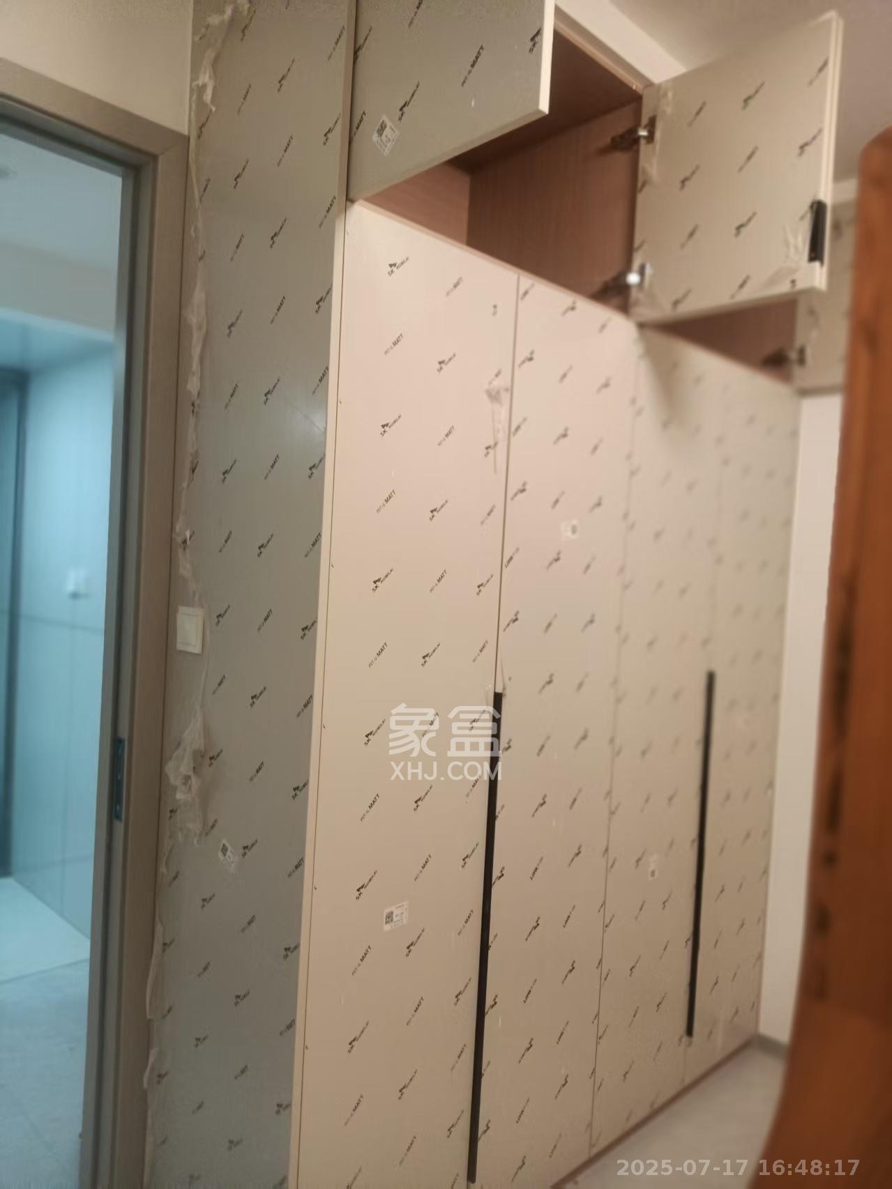 融创会展上东区  3室2厅2卫   2500.00元/月室内图