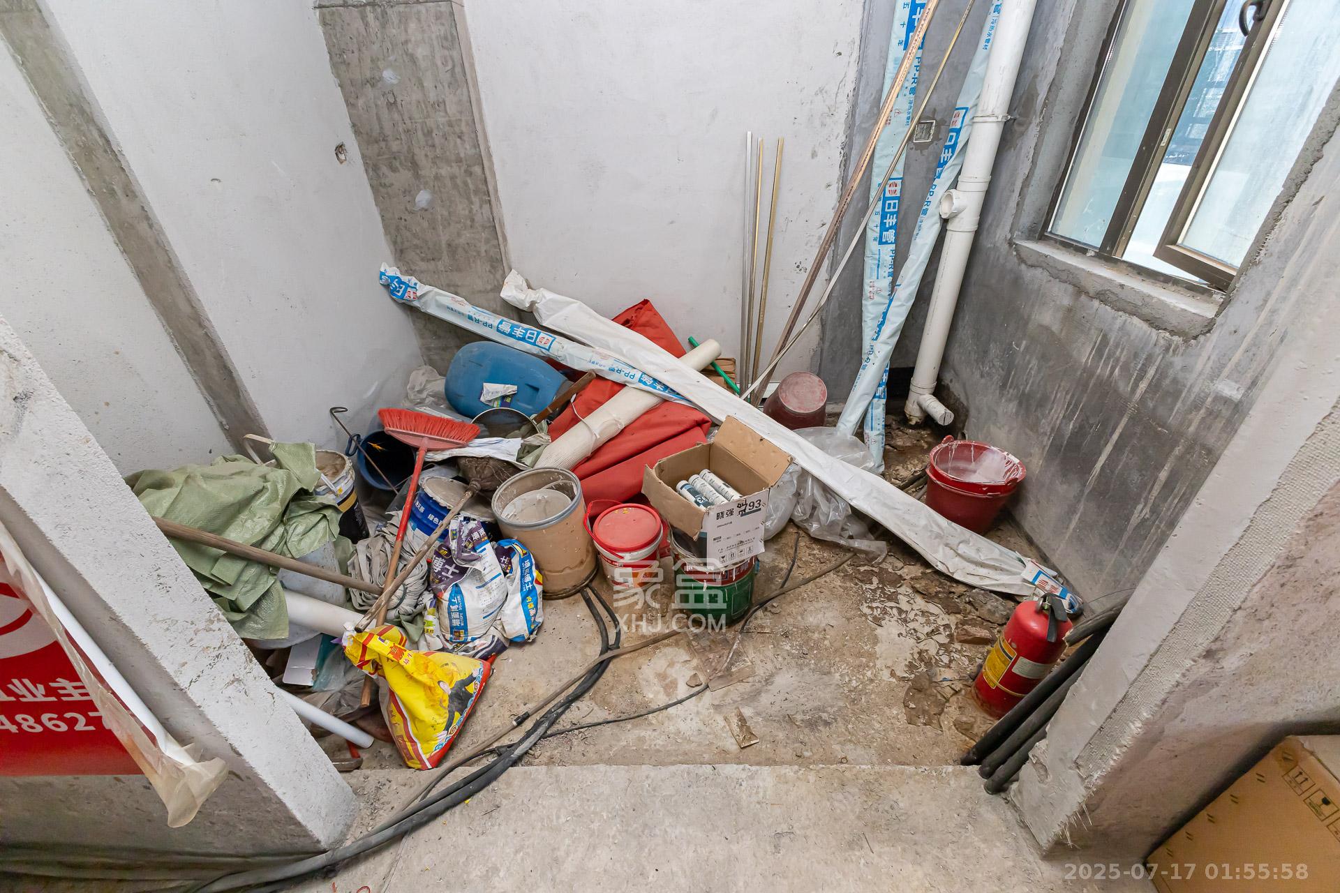 润和湘江天地AB区  4室2厅2卫    149.5万厨房