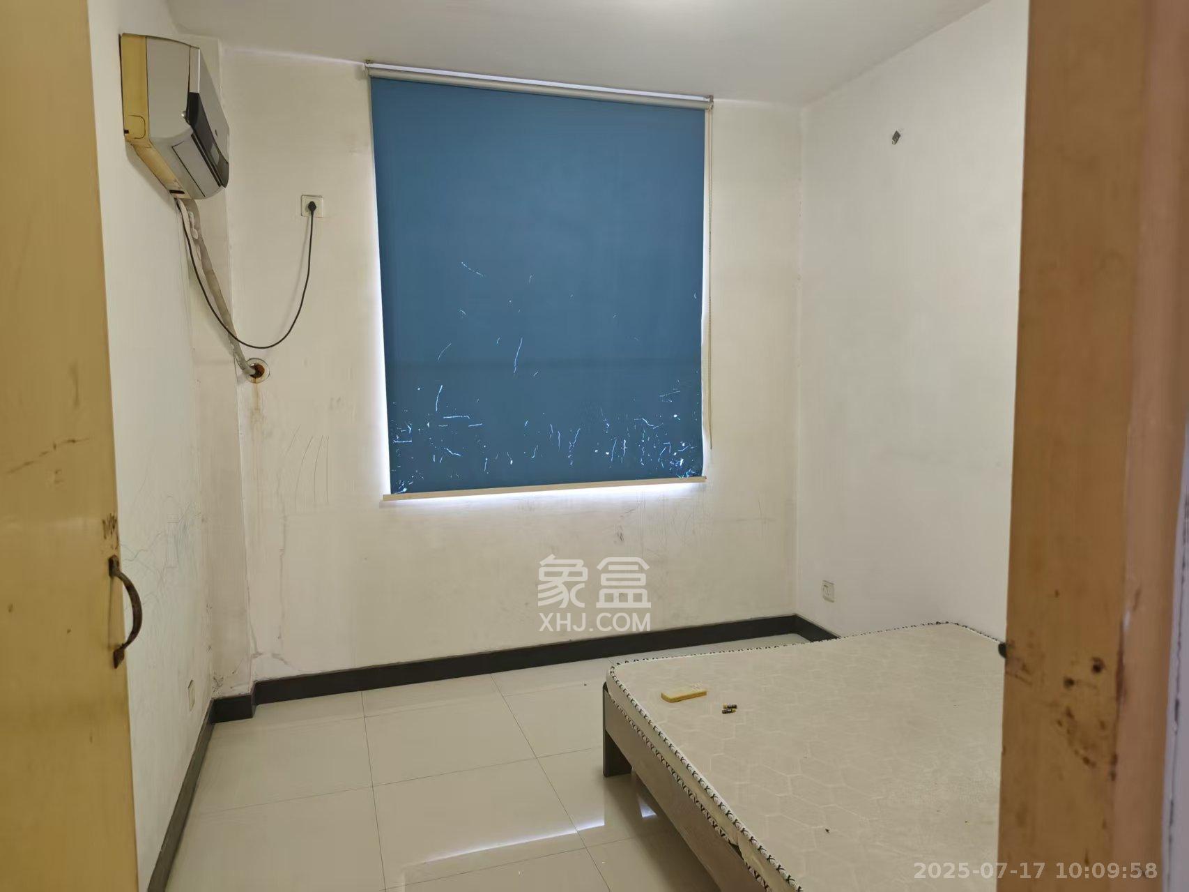 湖开小区(湖南开关厂宿舍)/南大桥社区 2室1厅0卫 1200.0元/月 湖开小区(湖南开关厂宿舍)/南大桥社区 2室1厅0卫 1200.0元/月室内图