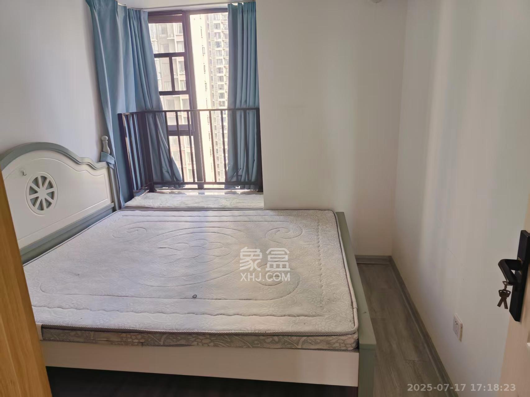 中建嘉和城  4室2厅2卫   2400.00元/月室内图