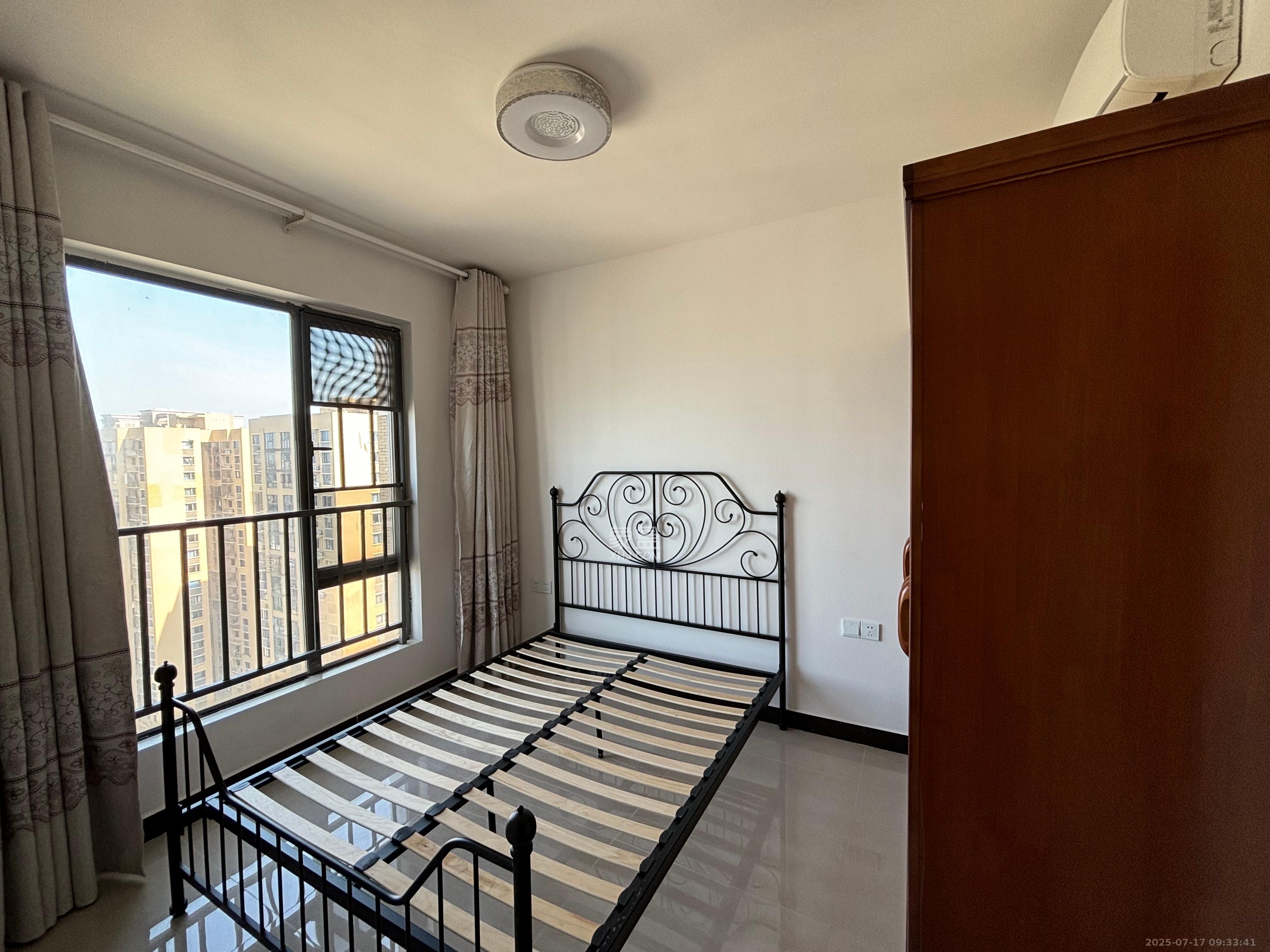 鑫远御文台一期  2室2厅1卫    2200.0元/月 鑫远御文台一期  2室2厅1卫    2200.0元/月室内图