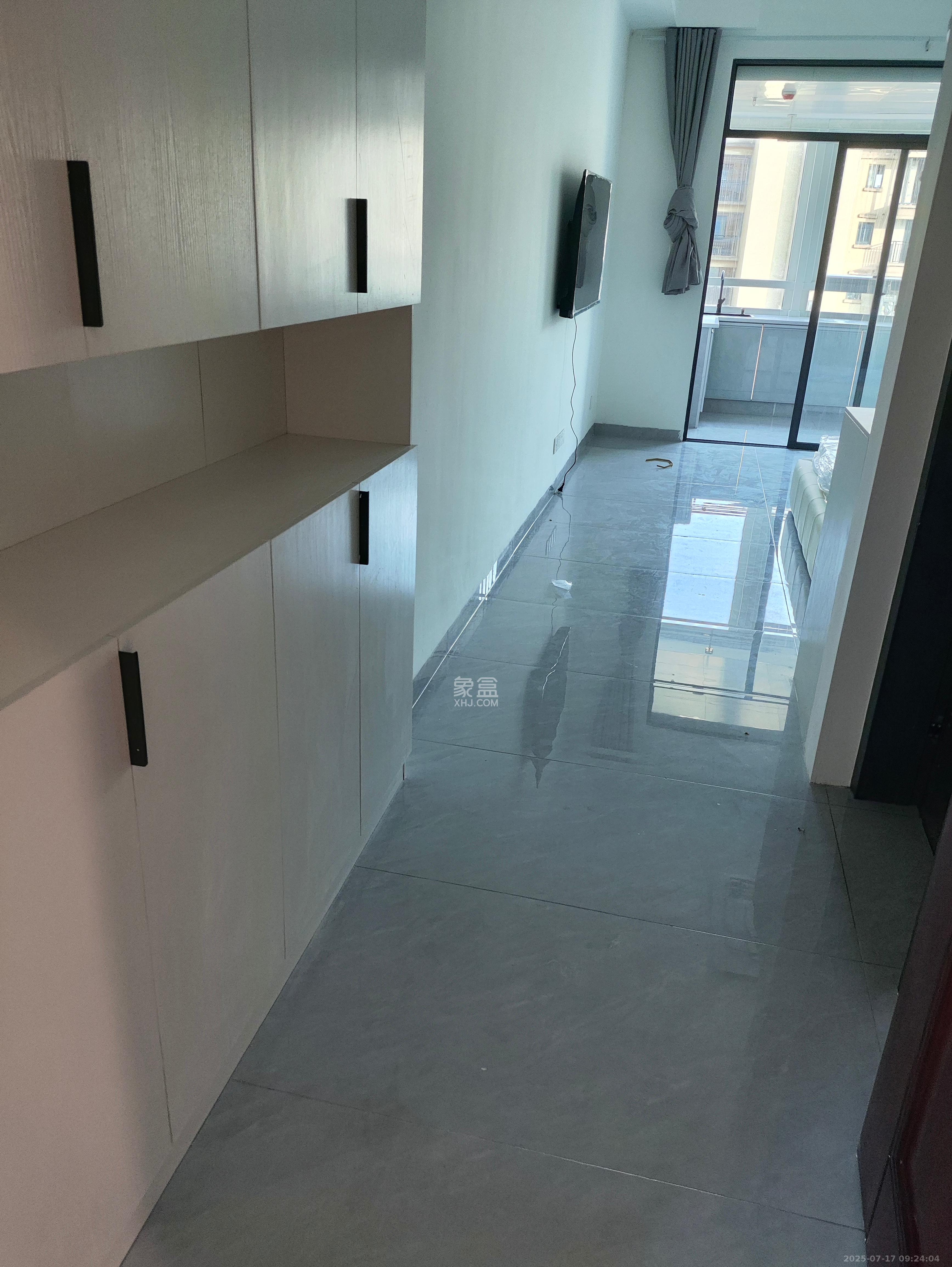 中建嘉和城  1室1厅1卫    1600.0元/月