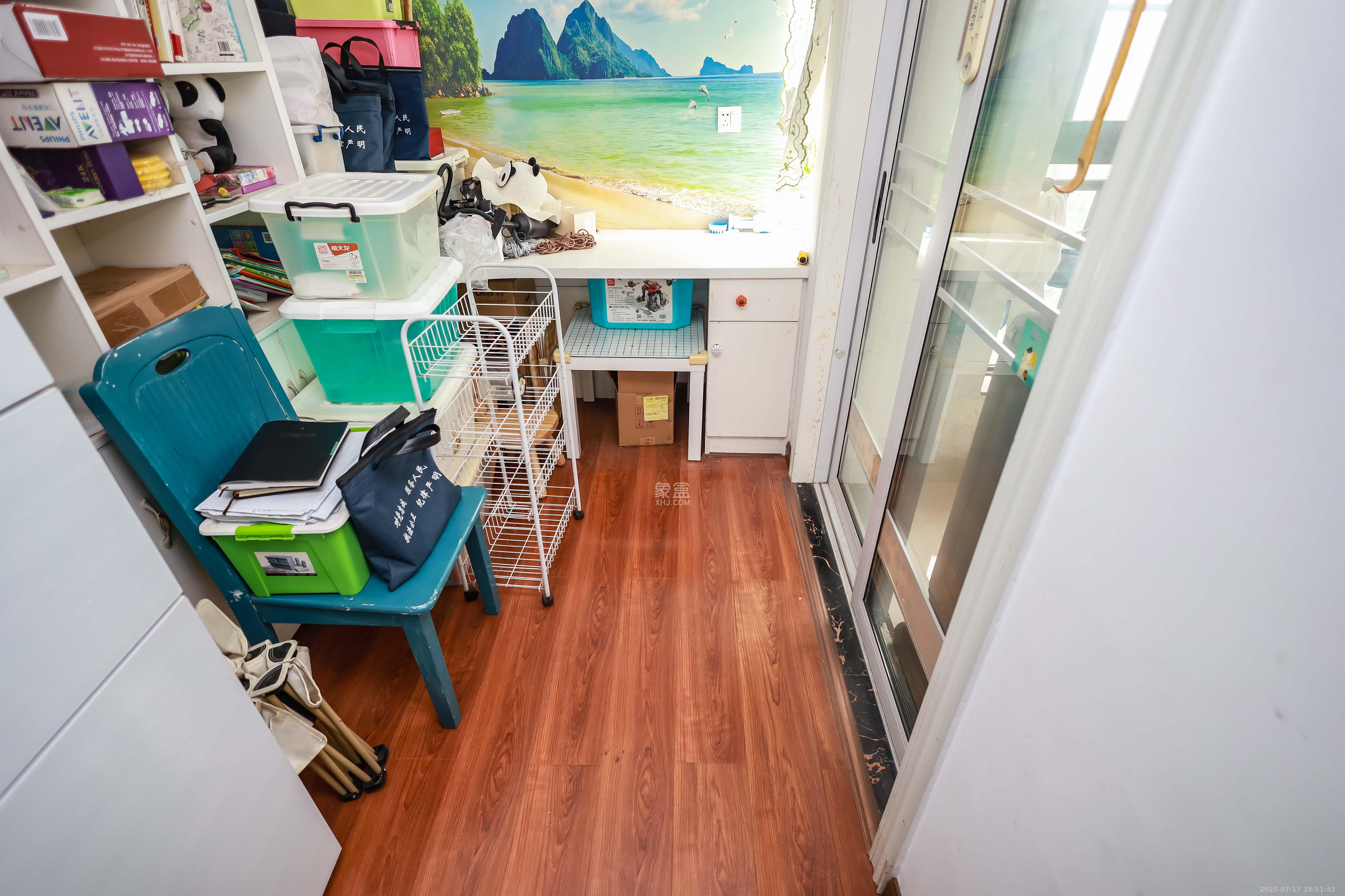 天麓尚层  3室2厅2卫    69.9万 天麓尚层  3室2厅2卫    69.9万阳台