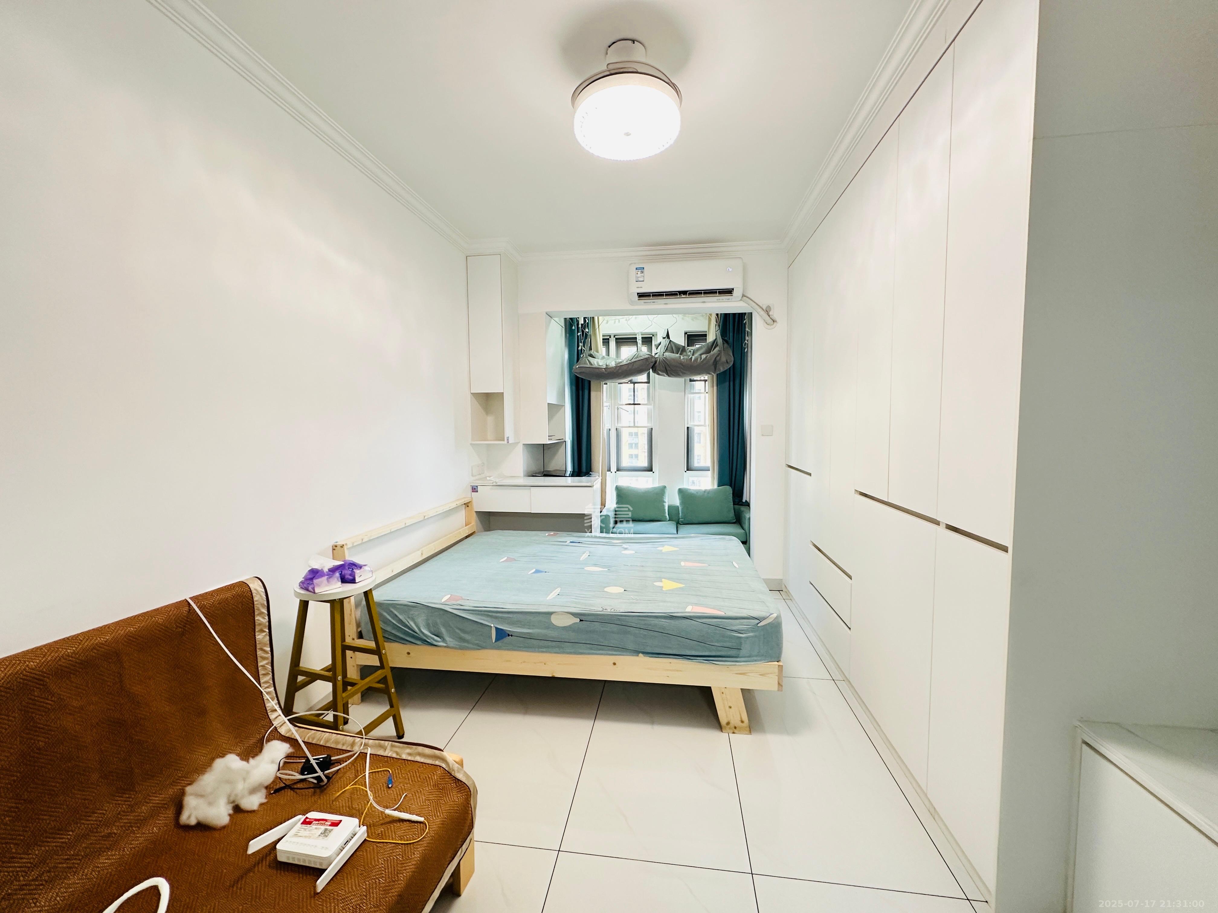 金地铂悦 1室1厅1卫 1250.0元/月 金地铂悦 1室1厅1卫 1250.0元/月室内图