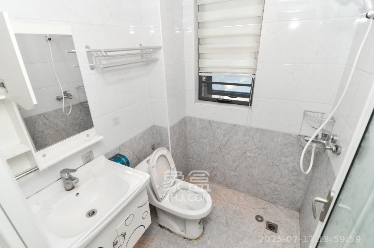 中建梅溪湖中心  3室2厅2卫   2700.00元/月室内图