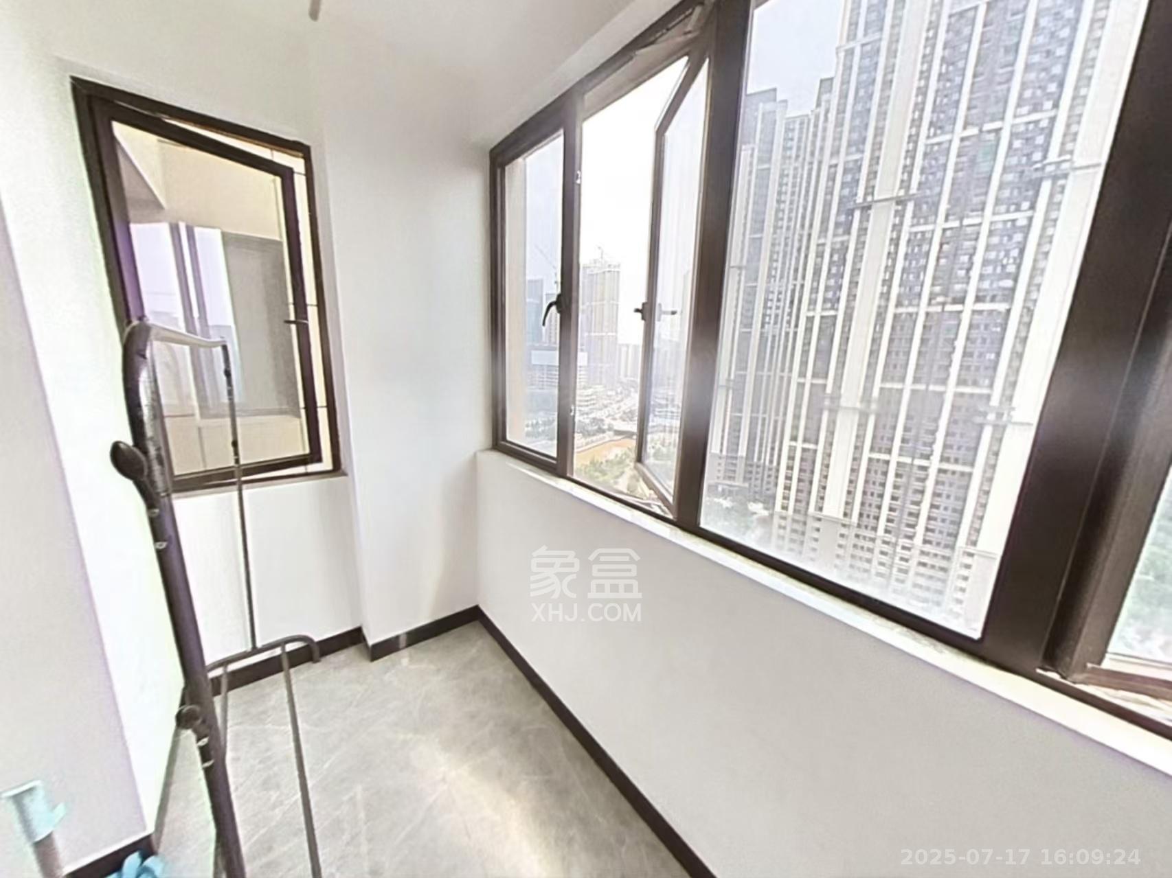 中国铁建梅溪青秀二期  3室2厅2卫   2800.00元/月室内图