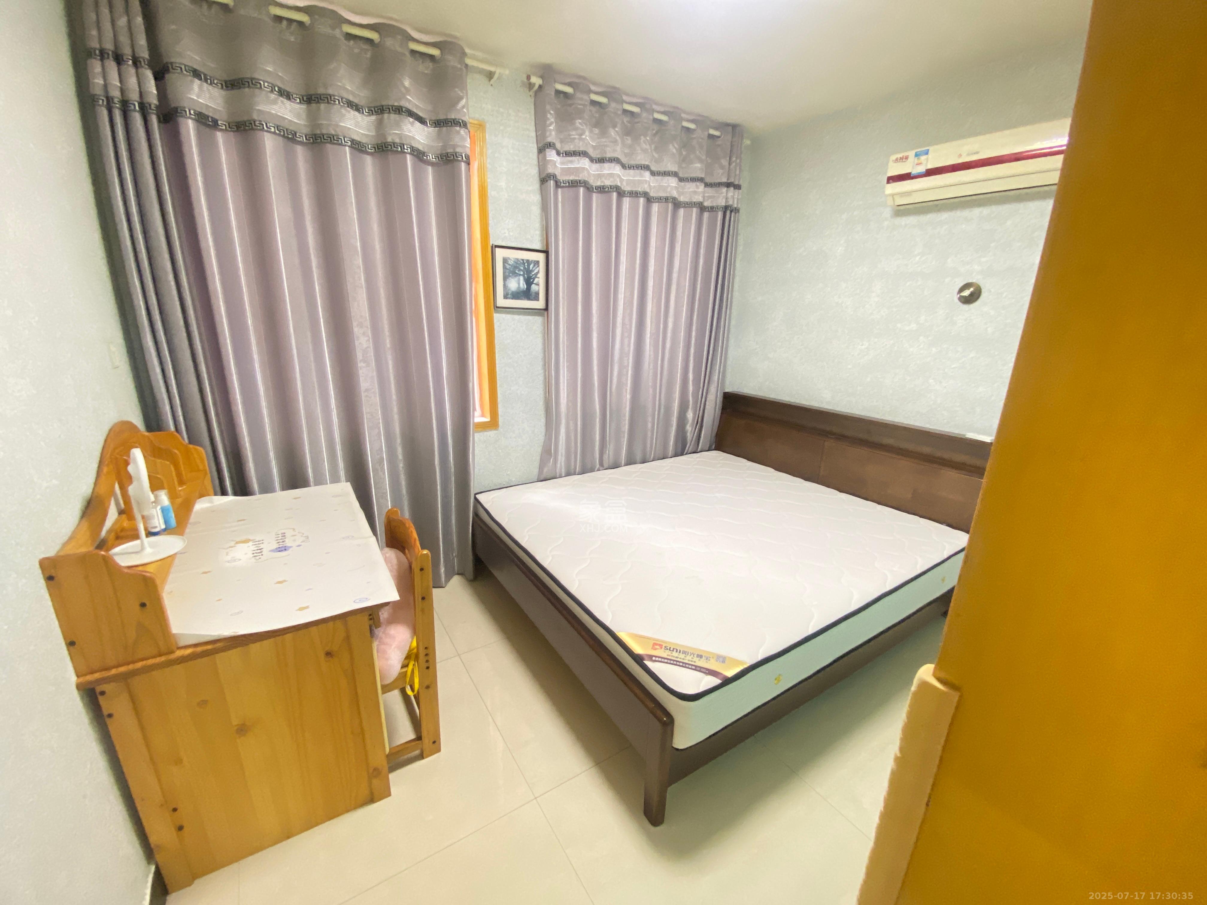 巧克力空间（建鸿达现代大厦）  2室2厅1卫   2200.00元/月室内图