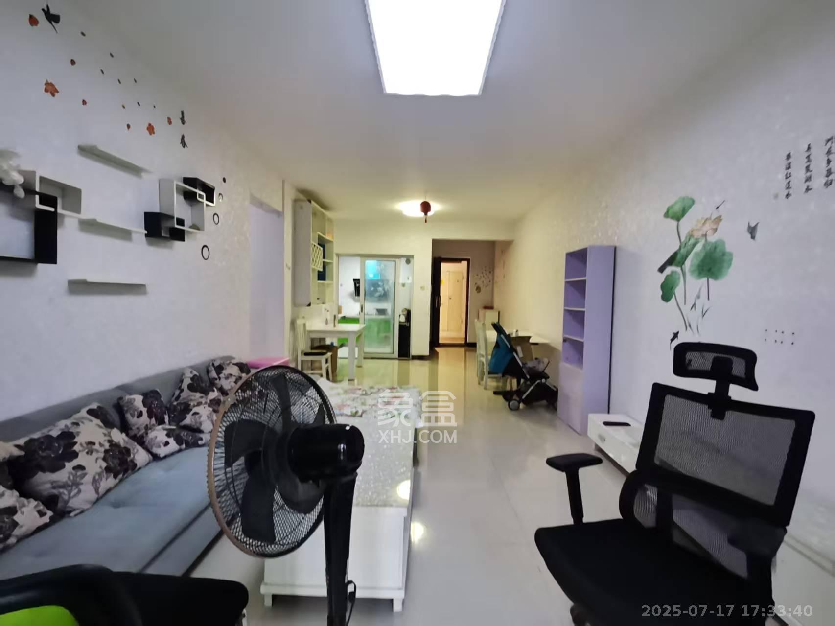 中海梅溪湖壹号 3室2厅2卫 2800.0元/月 中海梅溪湖壹号 3室2厅2卫 2800.0元/月室内图