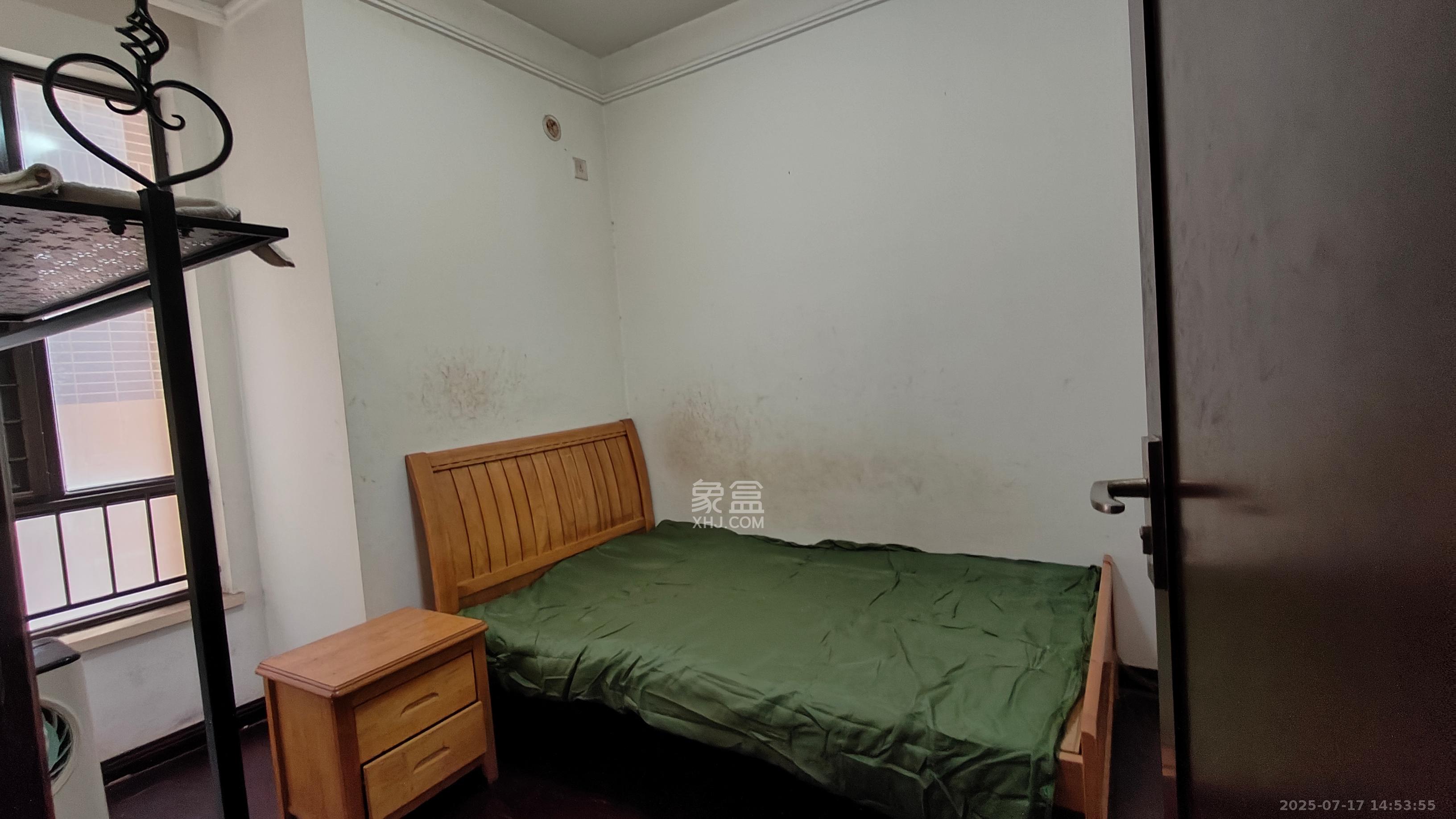 中海国际二期  3室2厅1卫    2100.0元/月室内图