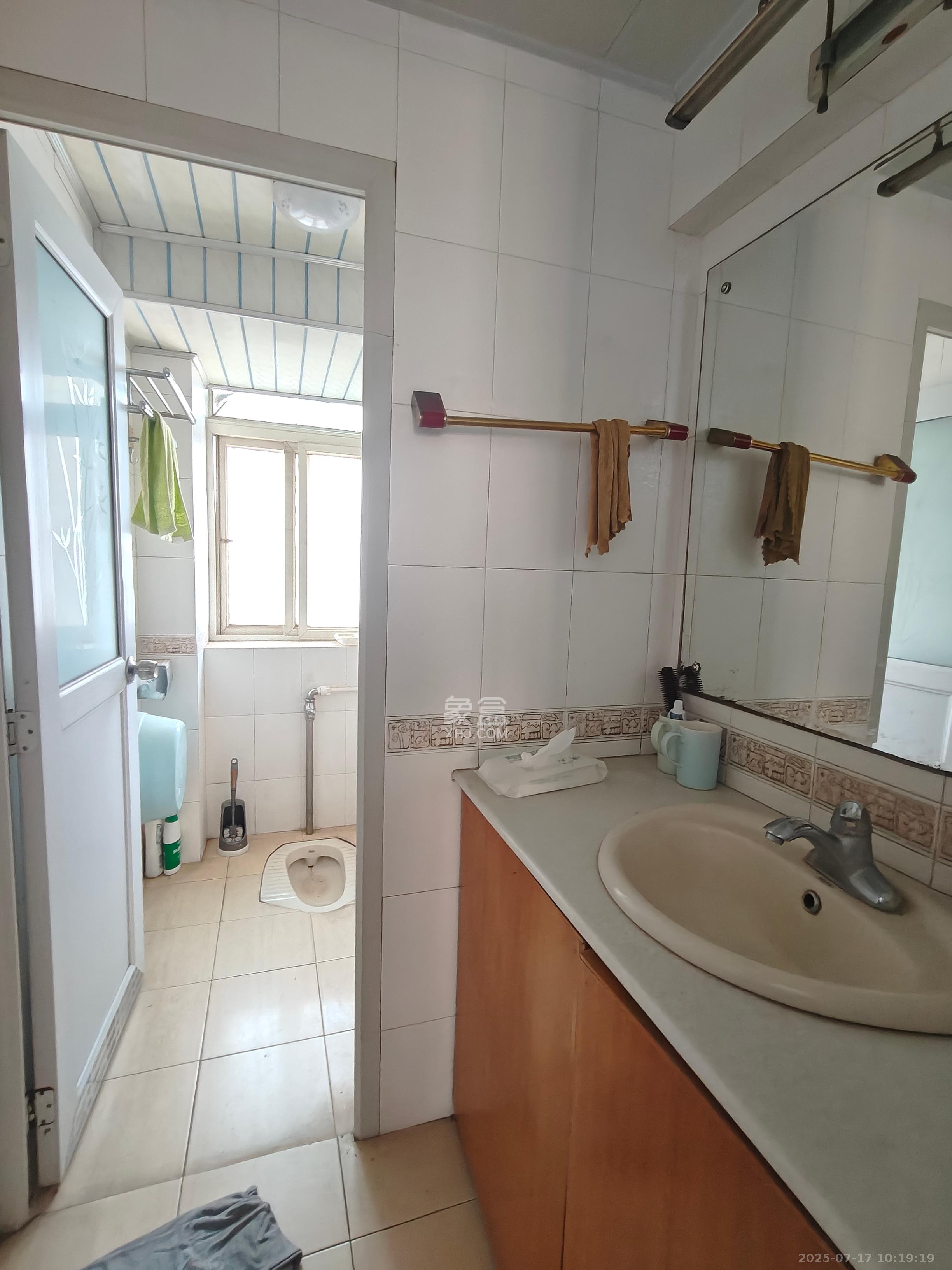 乔庄社区 3室1厅1卫 2500.0元/月 乔庄社区 3室1厅1卫 2500.0元/月室内图