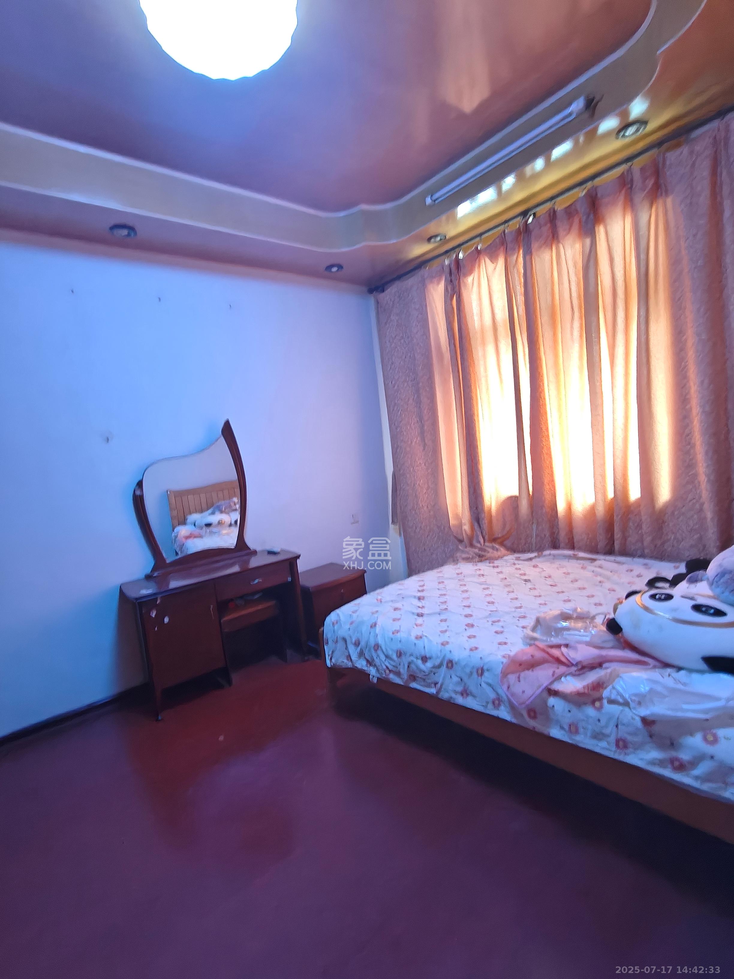 长勘小区 1室1厅1卫 1100.0元/月 长勘小区 1室1厅1卫 1100.0元/月室内图