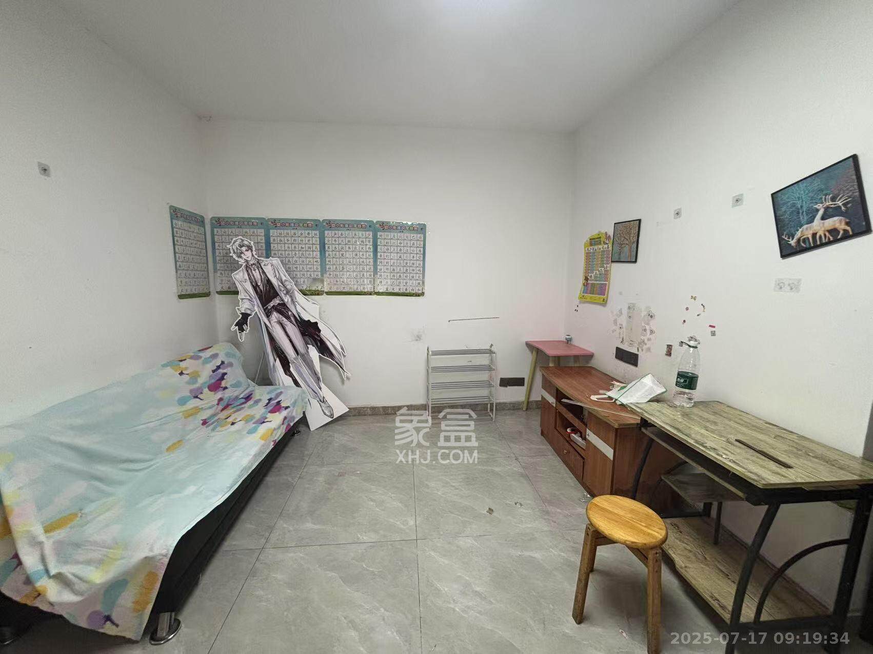 赤岗冲锻压机床厂安置房  2室1厅1卫    1700.0元/月室内图1