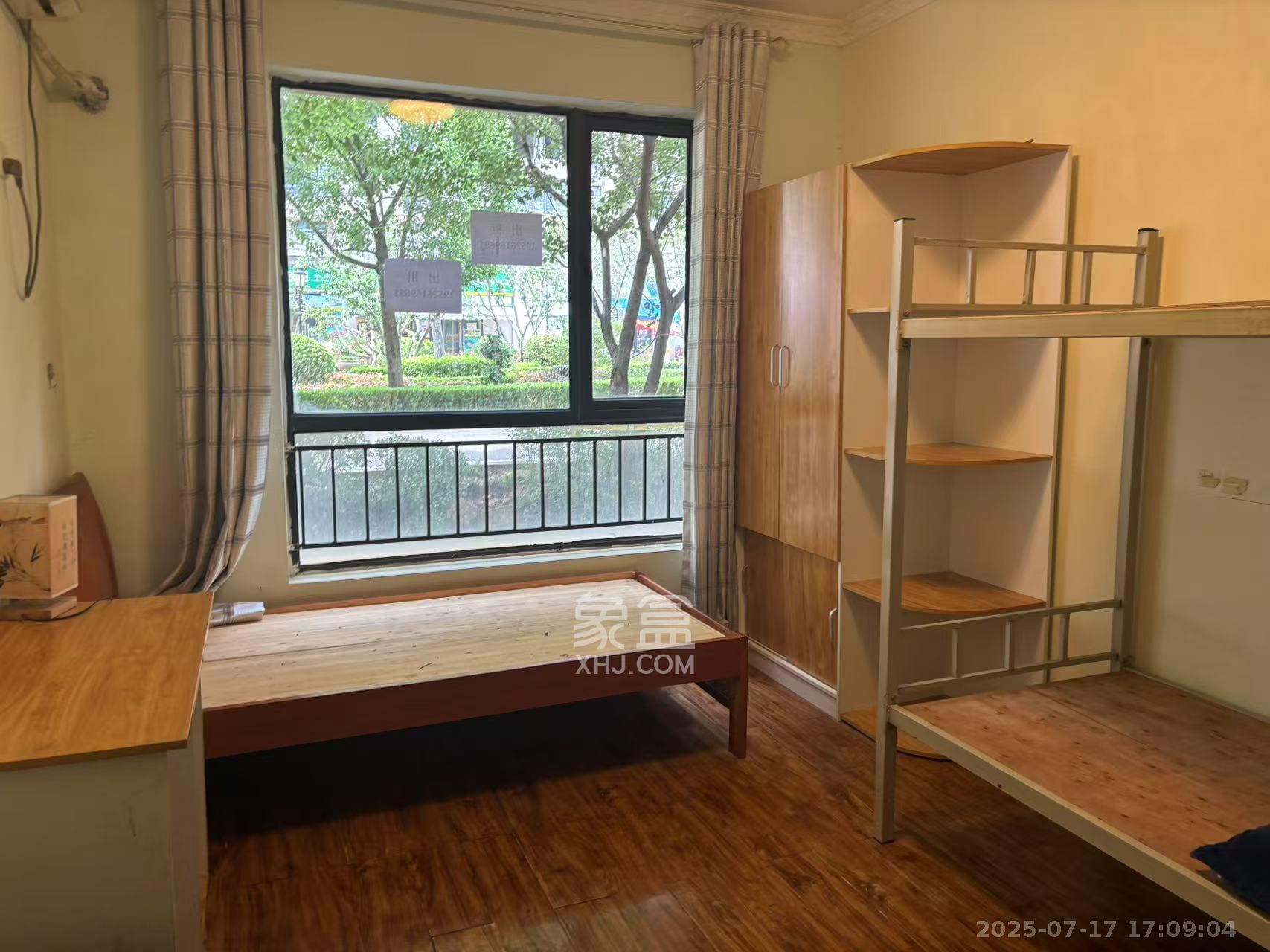 五矿万境蓝山  3室1厅1卫    1700.0元/月 五矿万境蓝山  3室1厅1卫    1700.0元/月室内图