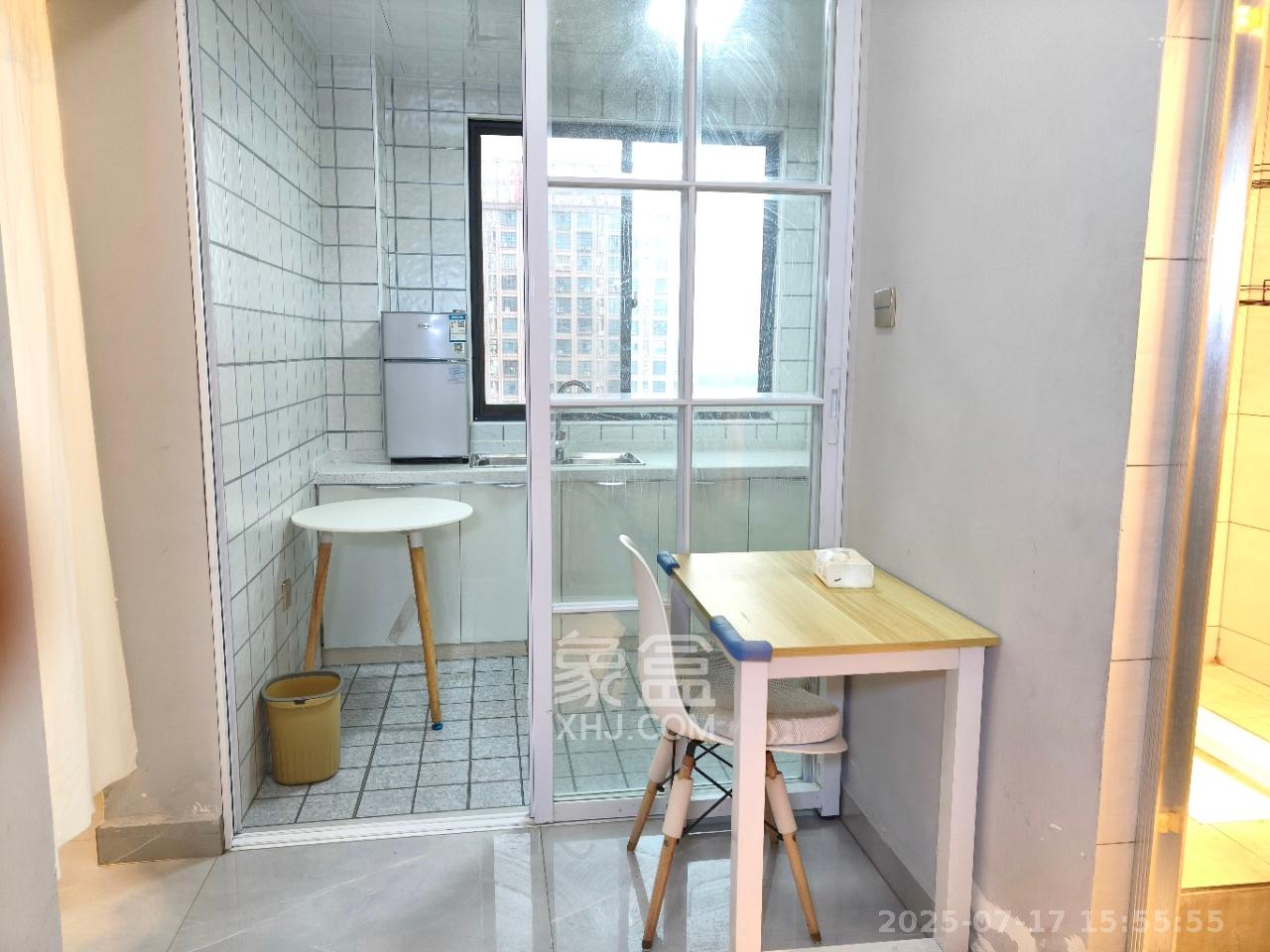 东业上城嘉苑(晟悦国际) 1室1厅1卫 1500.0元/月 东业上城嘉苑(晟悦国际) 1室1厅1卫 1500.0元/月室内图