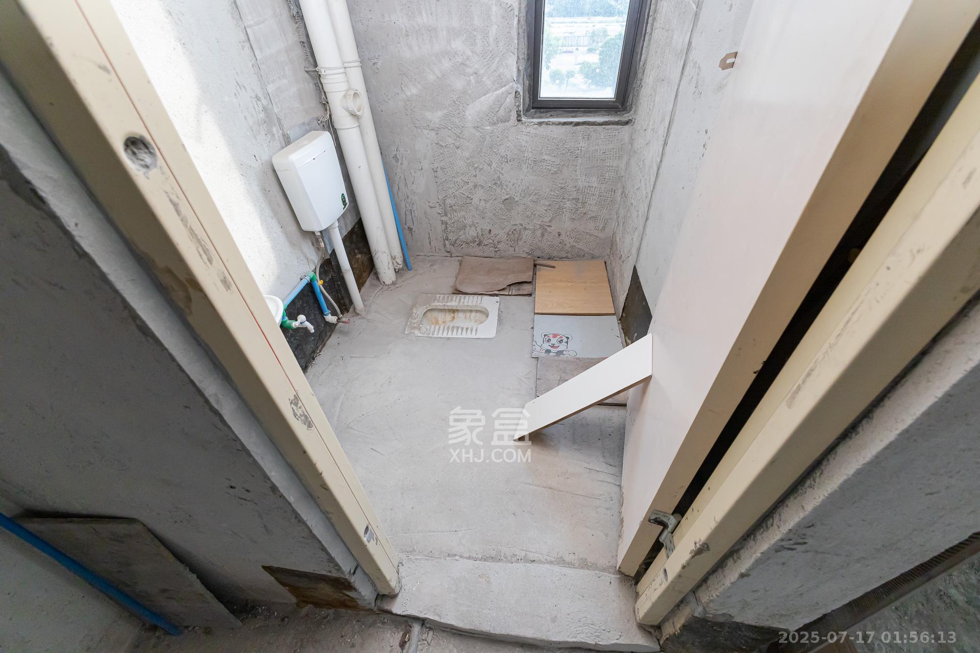 润和湘江天地AB区  4室2厅2卫    149.5万卫生间