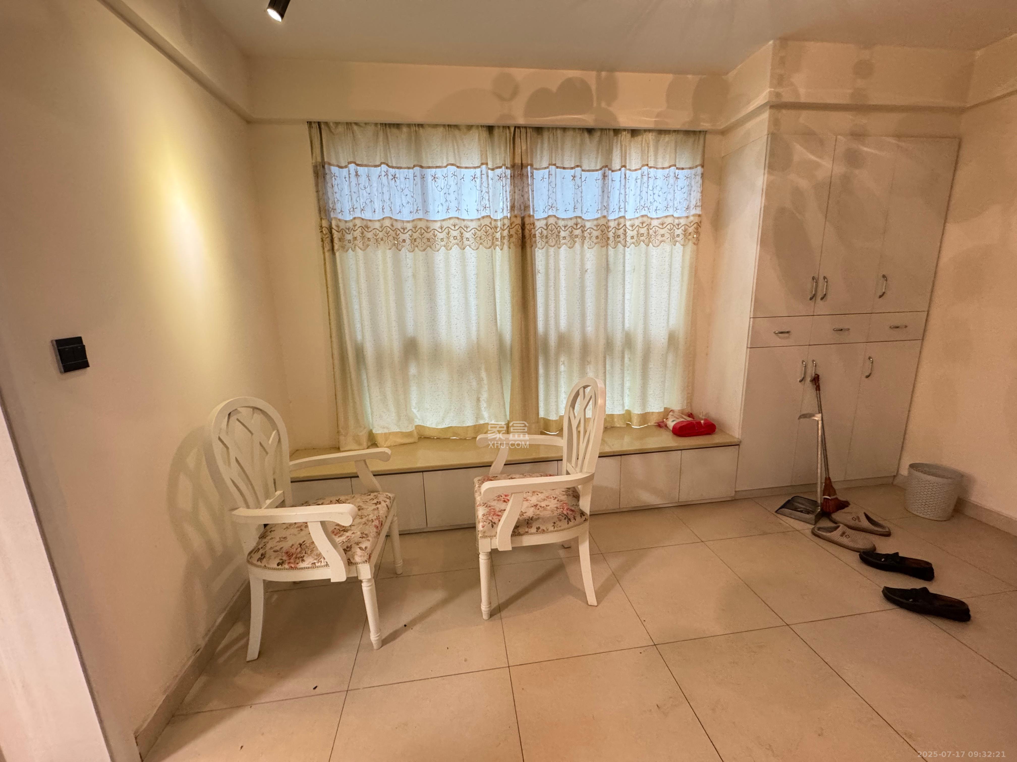 中江佳境天成 3室2厅2卫 3200.0元/月 中江佳境天成 3室2厅2卫 3200.0元/月室内图