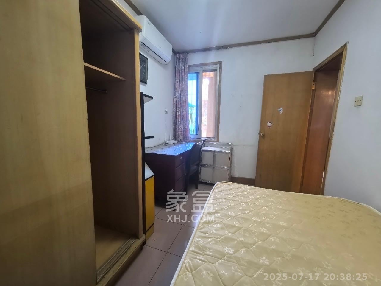 长郡花园  2室1厅1卫    1650.0元/月 长郡花园  2室1厅1卫    1650.0元/月室内图