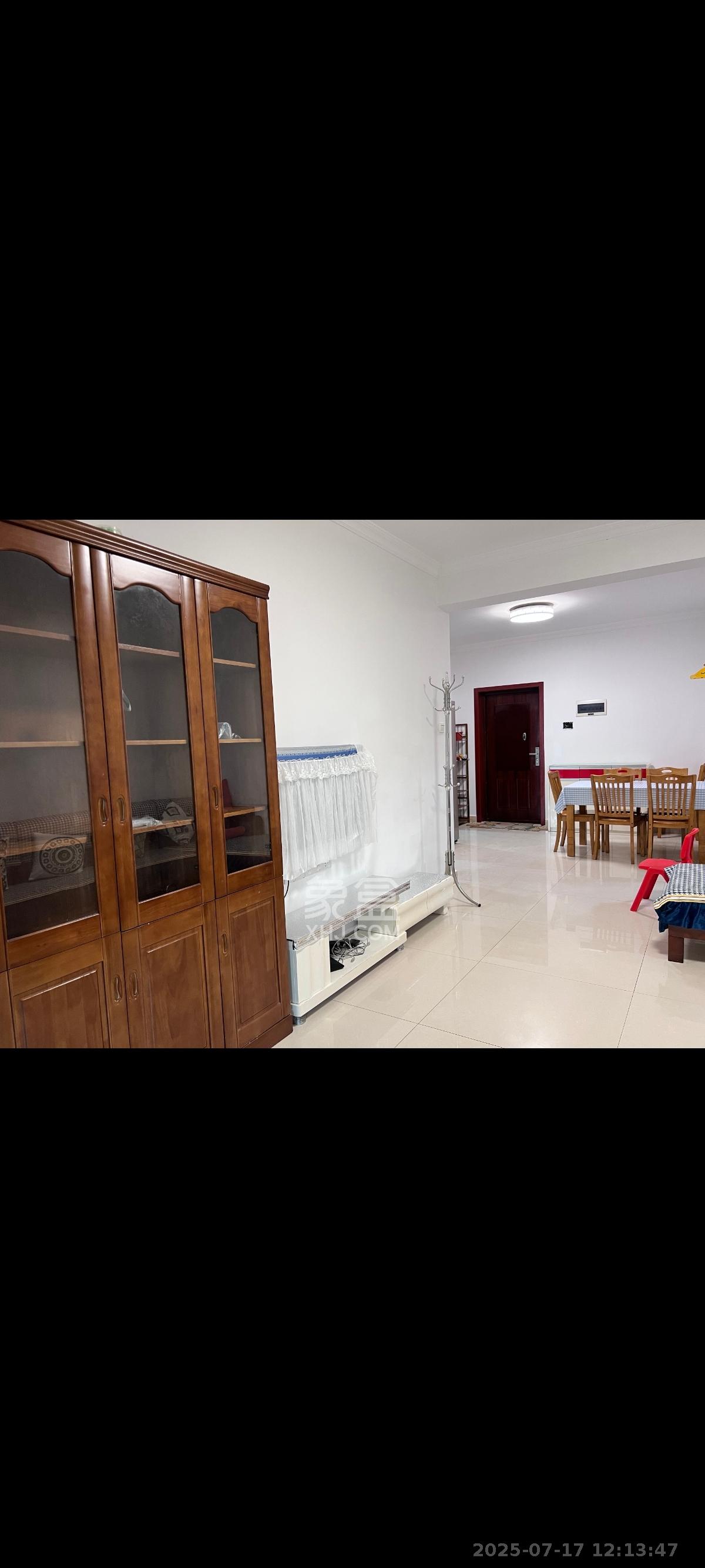 鑫远湘府华城 2室2厅1卫 2480.0元/月 鑫远湘府华城 2室2厅1卫 2480.0元/月室内图