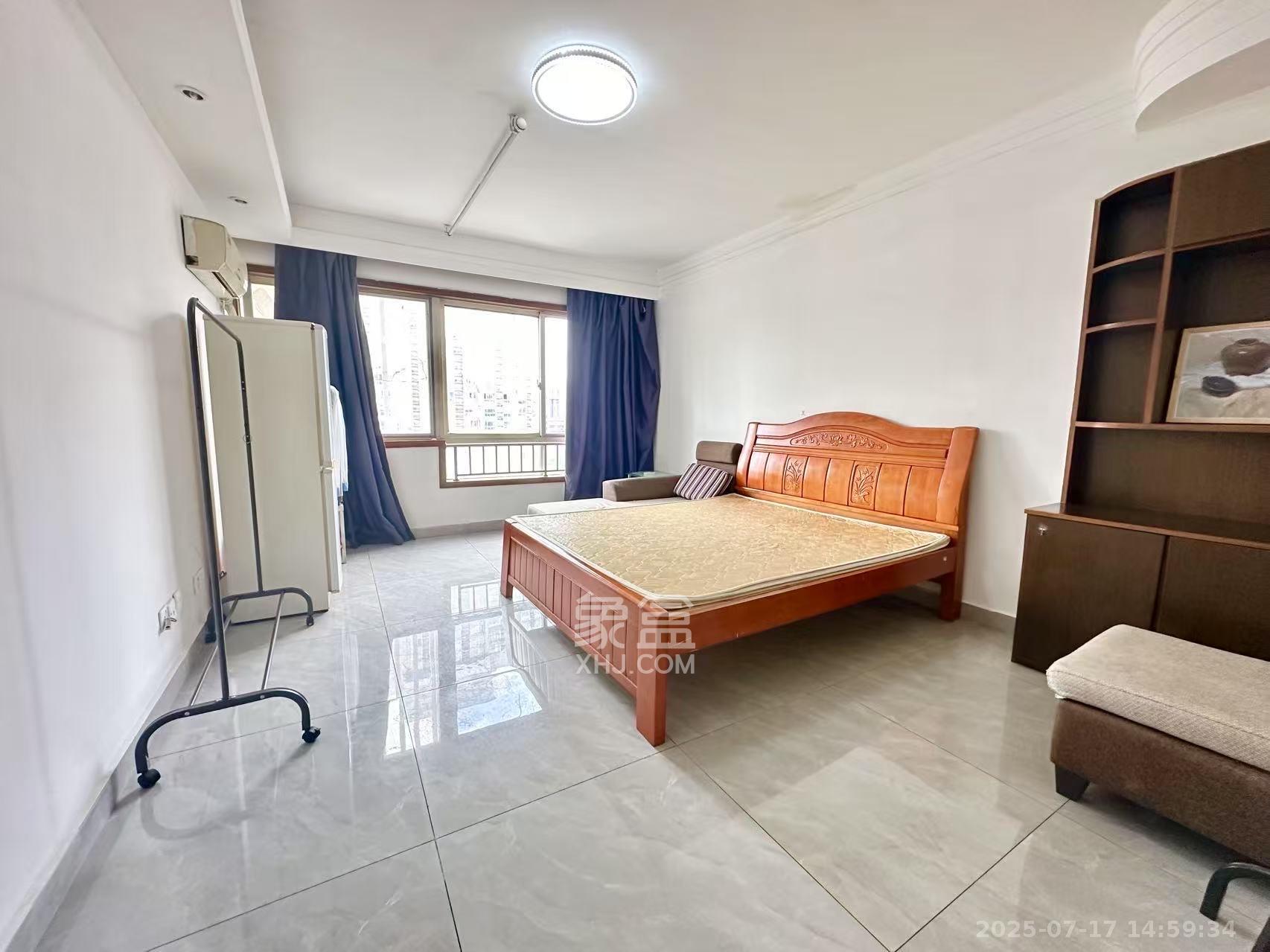 四季美景一、二期 1室1厅1卫 900.0元/月 四季美景一、二期 1室1厅1卫 900.0元/月室内图