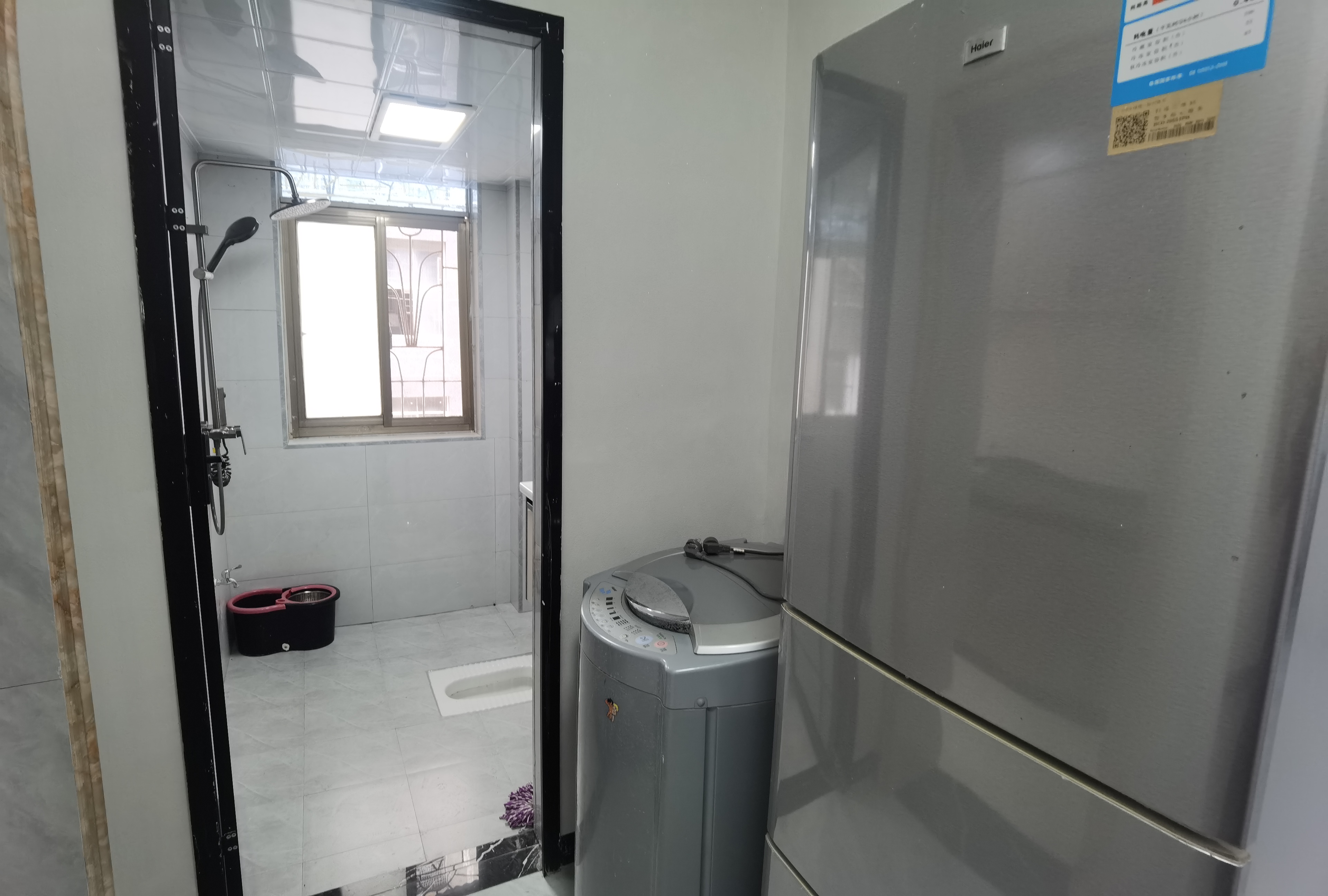 娄星区散盘 3室2厅1卫 39.8万 娄星区散盘 3室2厅1卫 39.8万客厅