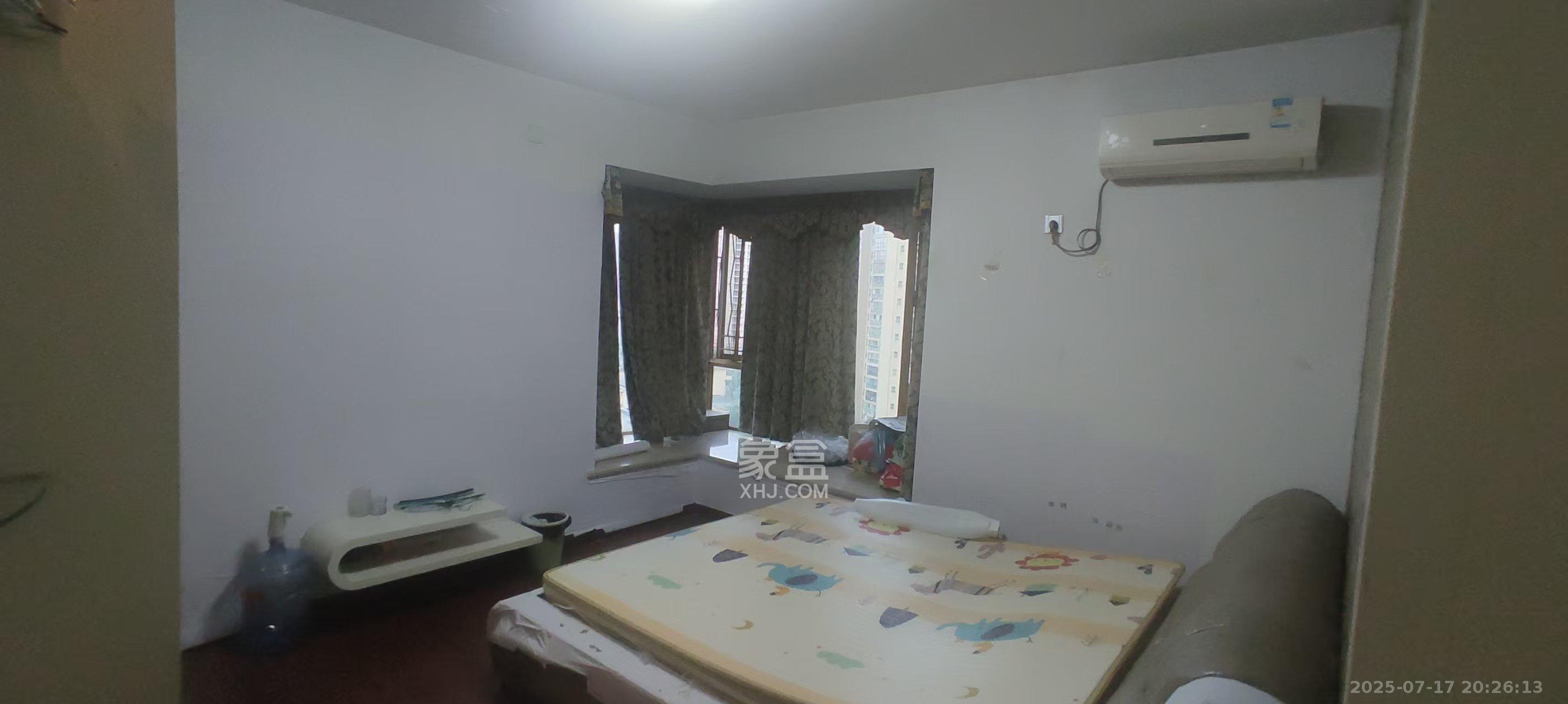 天健芙蓉盛世一期 4室2厅2卫 4000.0元/月 天健芙蓉盛世一期 4室2厅2卫 4000.0元/月室内图