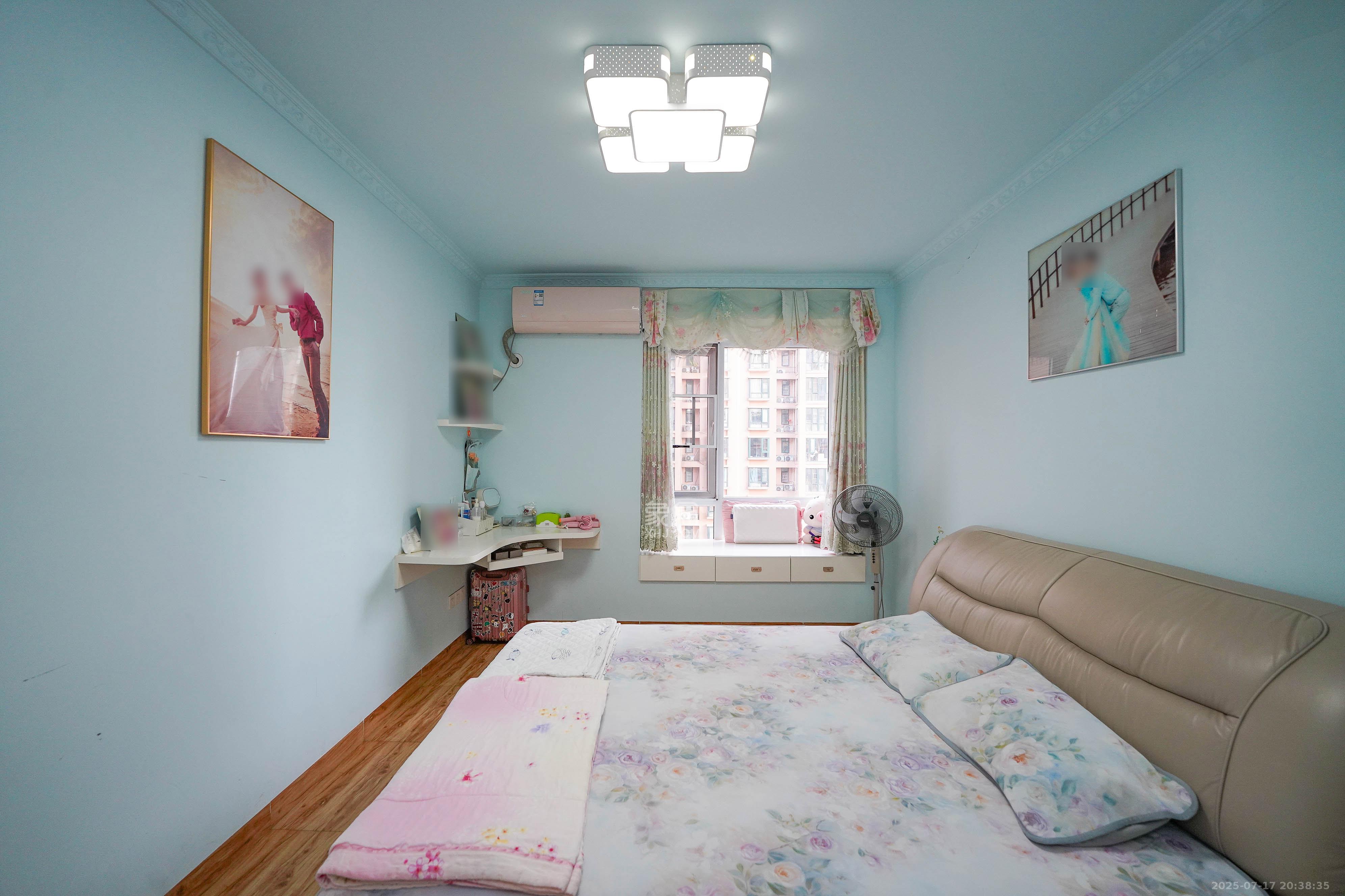 丽发新城 2室2厅1卫 63.80万 丽发新城 2室2厅1卫 63.80万卧室