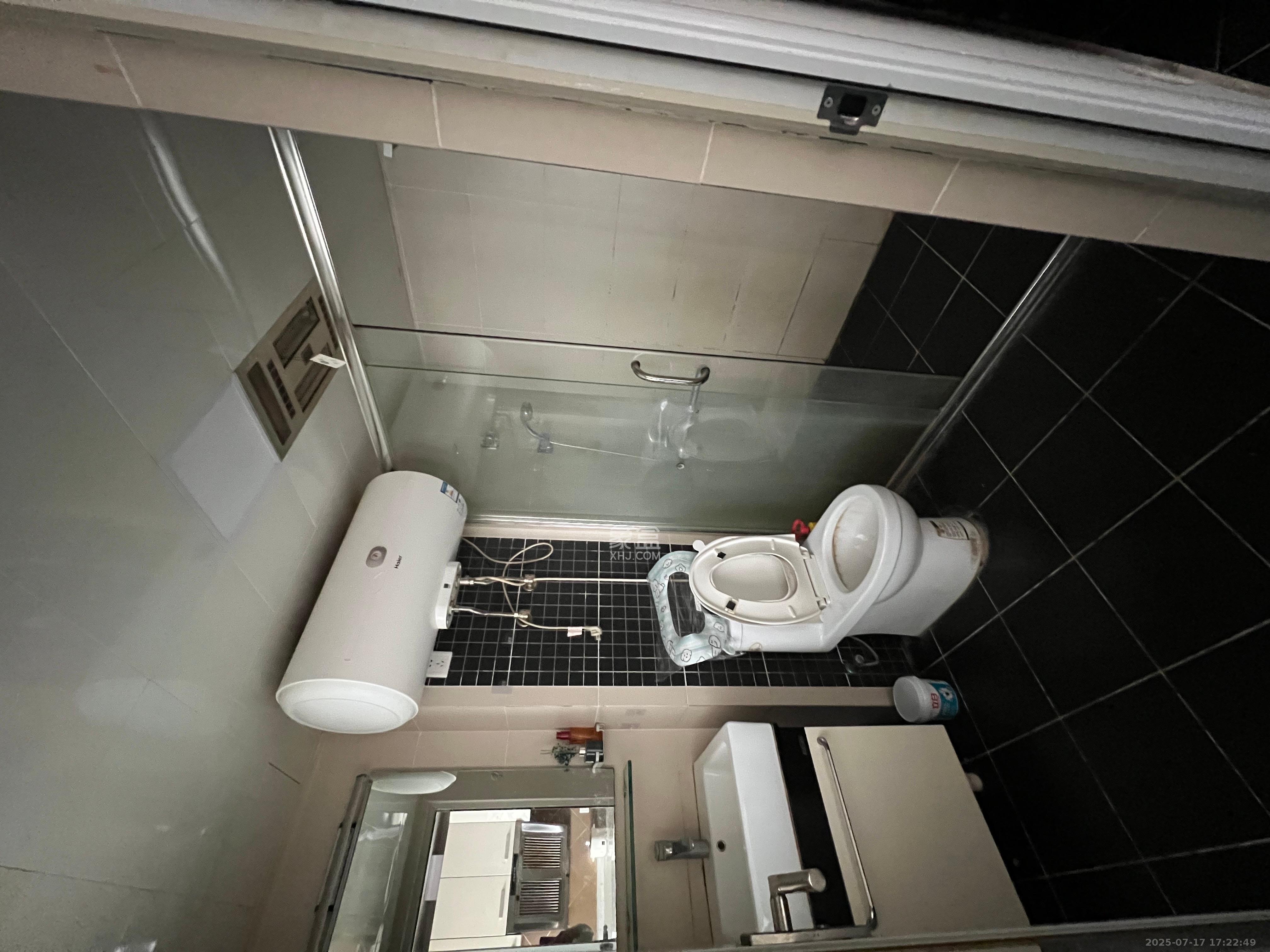 时代星城  1室1厅1卫    1000.0元/月室内图