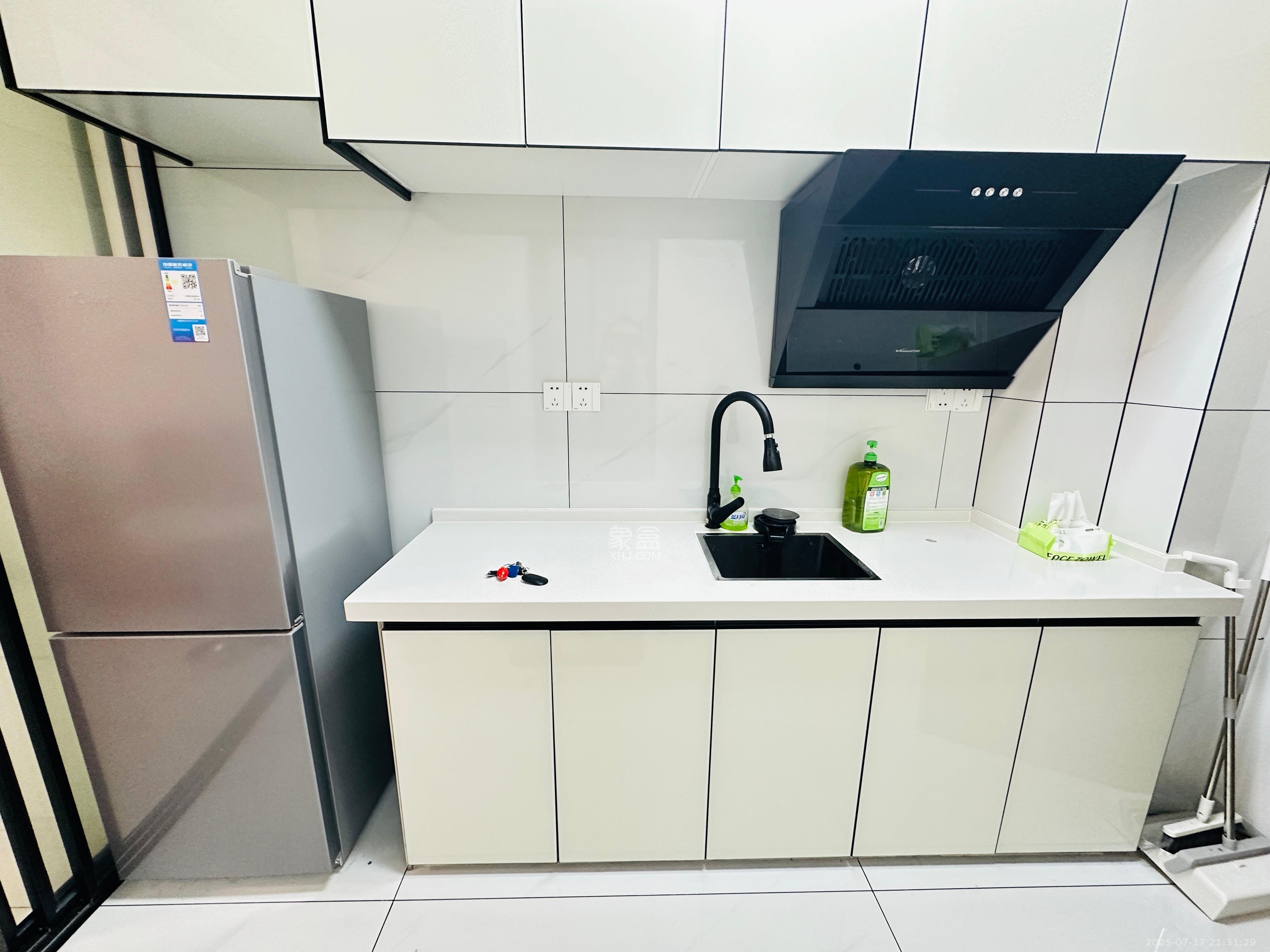 金地铂悦 1室1厅1卫 1250.0元/月 金地铂悦 1室1厅1卫 1250.0元/月室内图