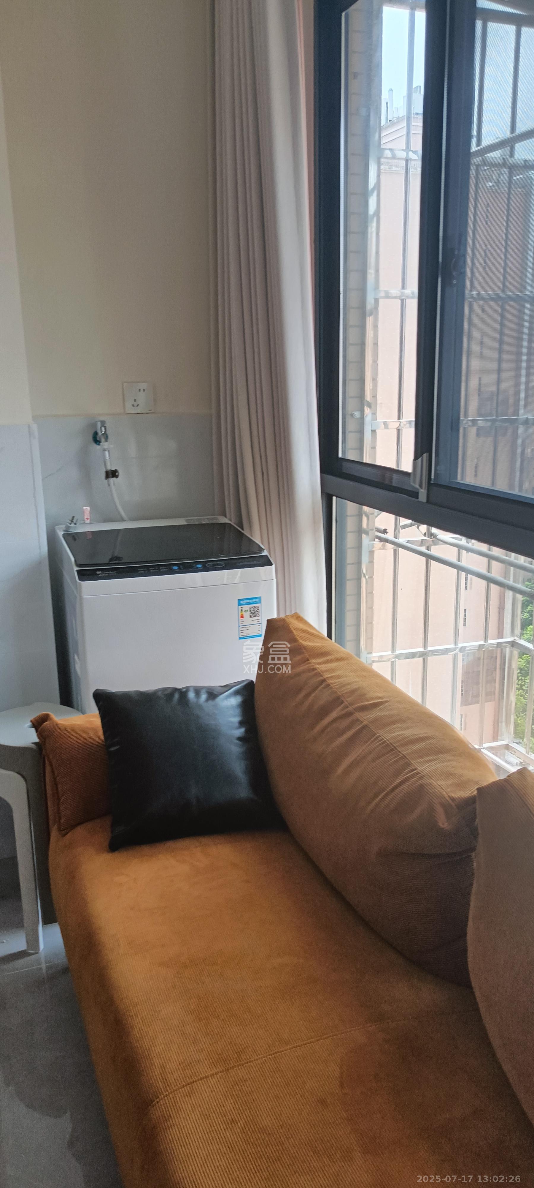 山水新城  1室1厅1卫   1600.00元/月室内图