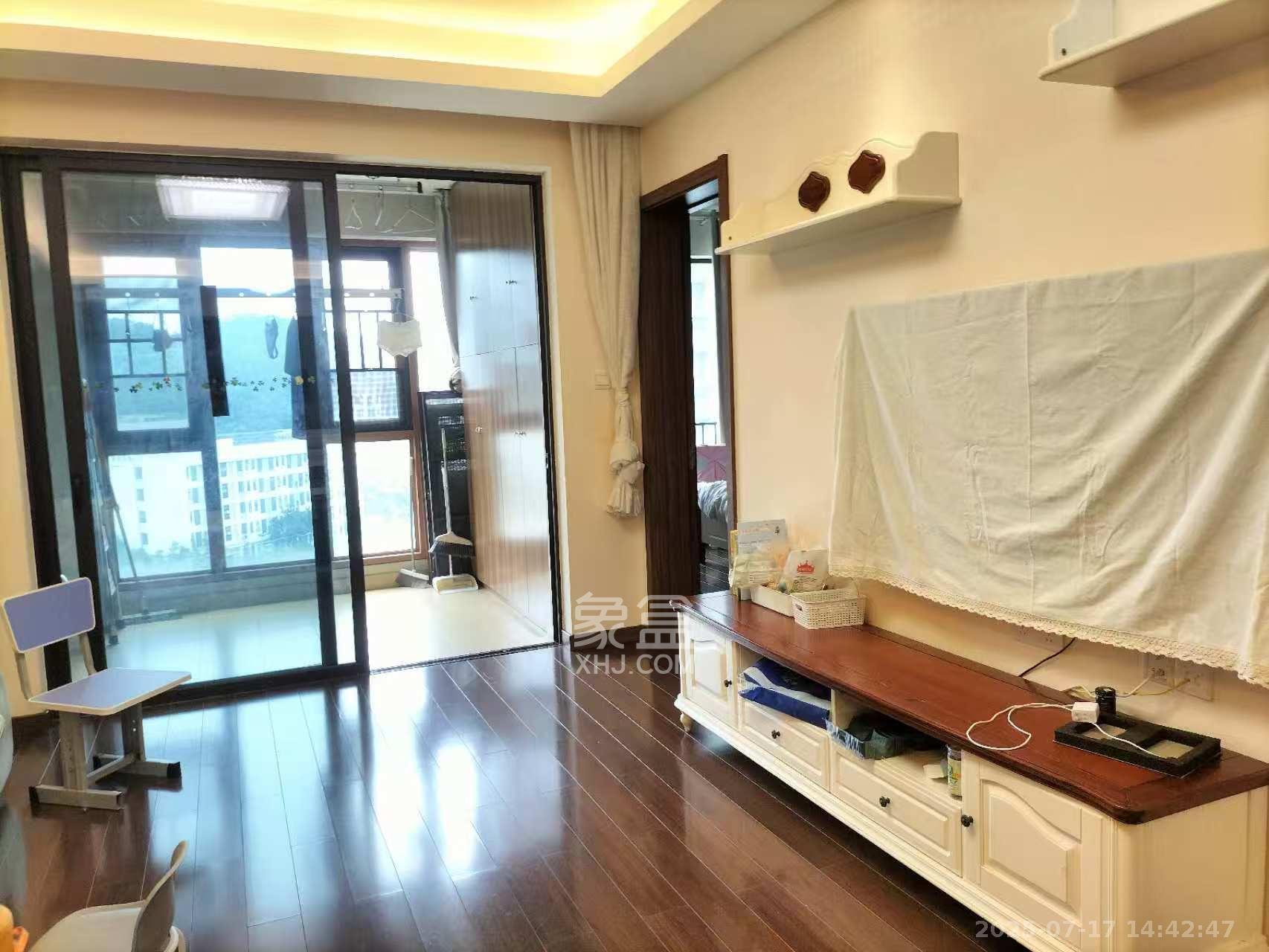 万科里梅溪郡  3室2厅1卫   3500.00元/月室内图