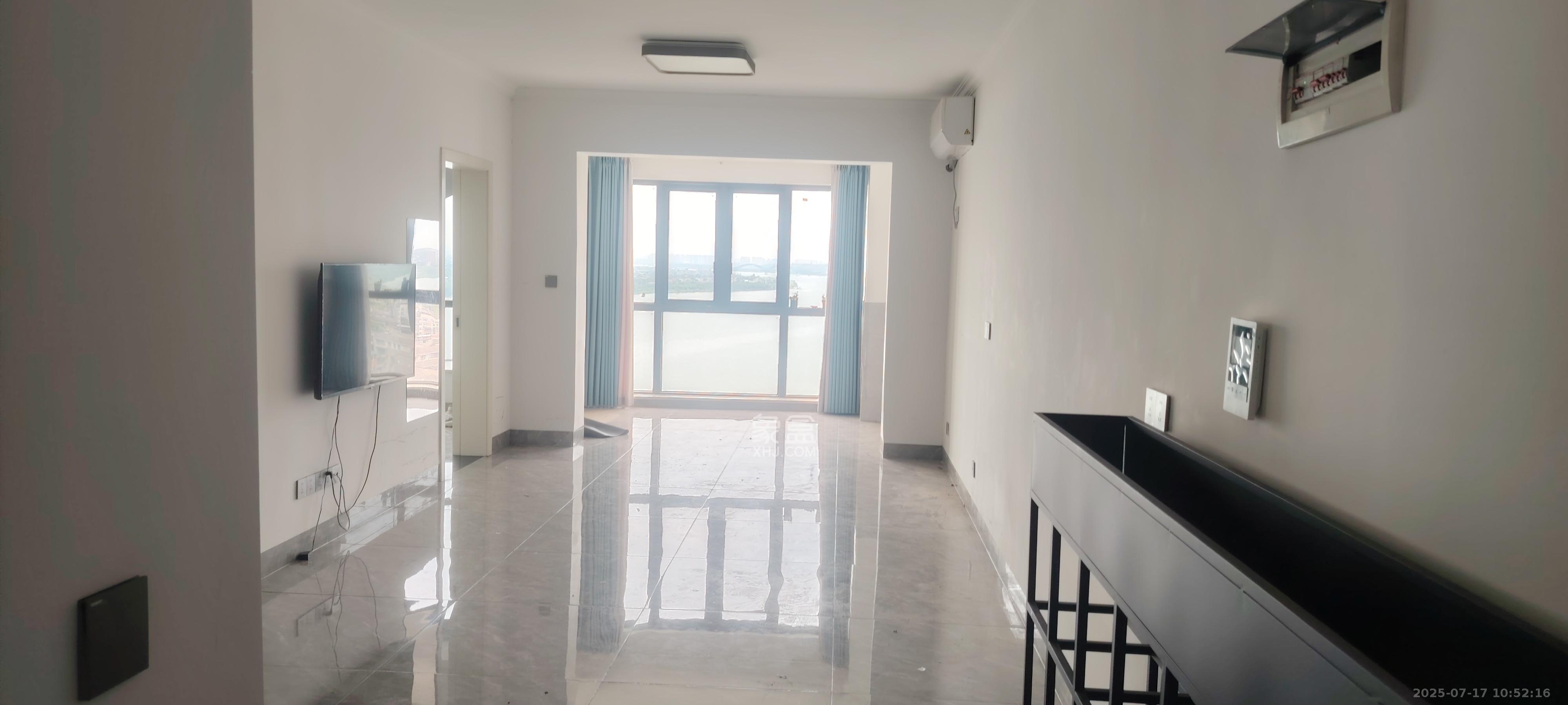 德惠雅苑(众星湘港公馆) 3室1厅1卫 2100.0元/月 德惠雅苑(众星湘港公馆) 3室1厅1卫 2100.0元/月室内图