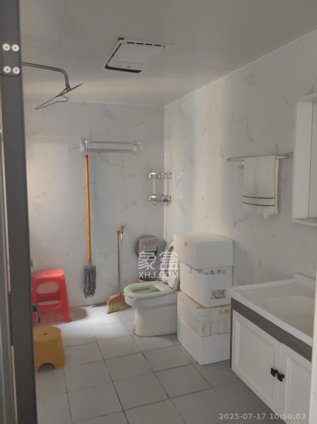 中建嘉和城  3室2厅1卫    2300.0元/月 中建嘉和城  3室2厅1卫    2300.0元/月室内图