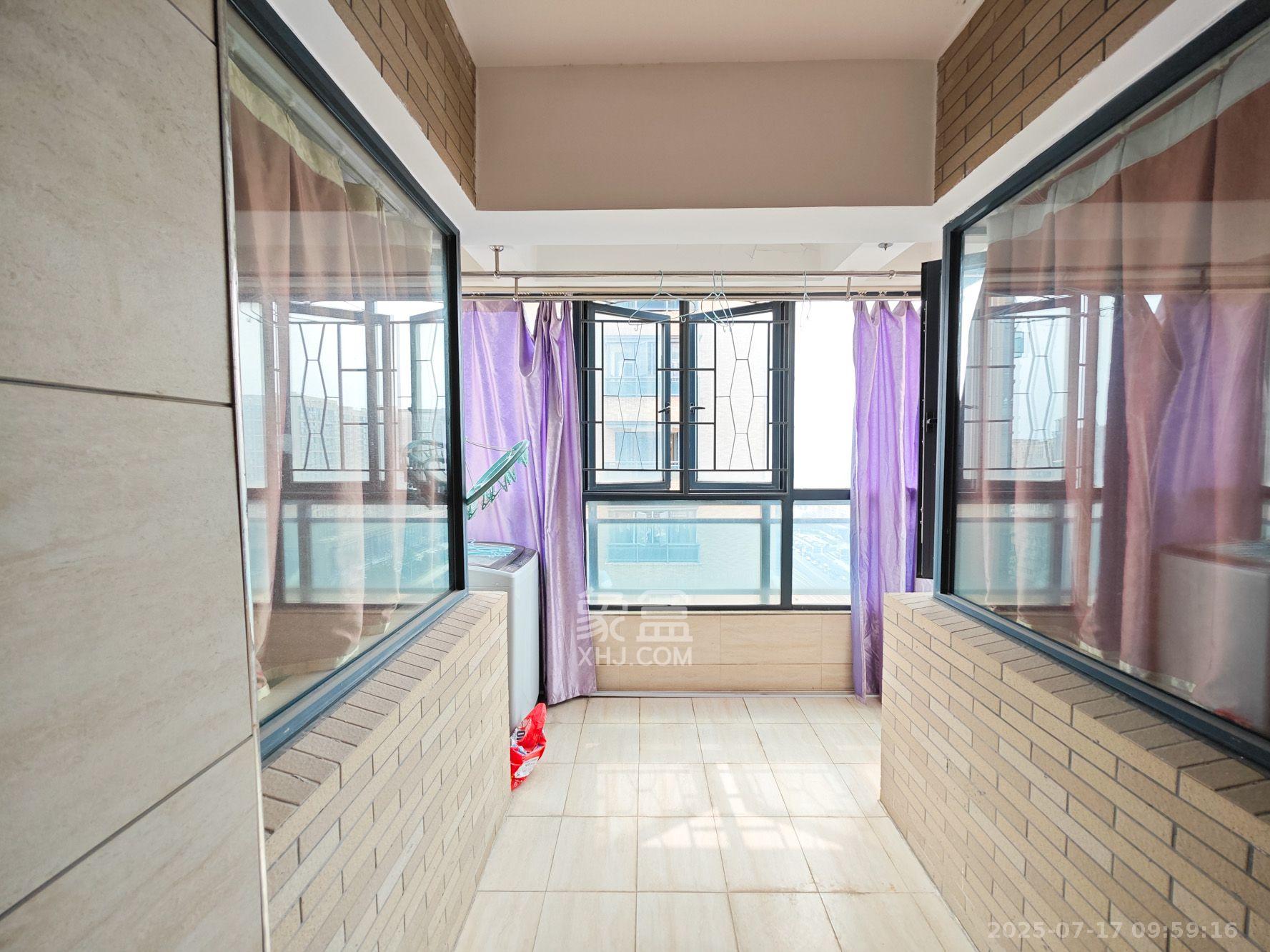 湘府9号  3室2厅1卫    2400.0元/月室内图