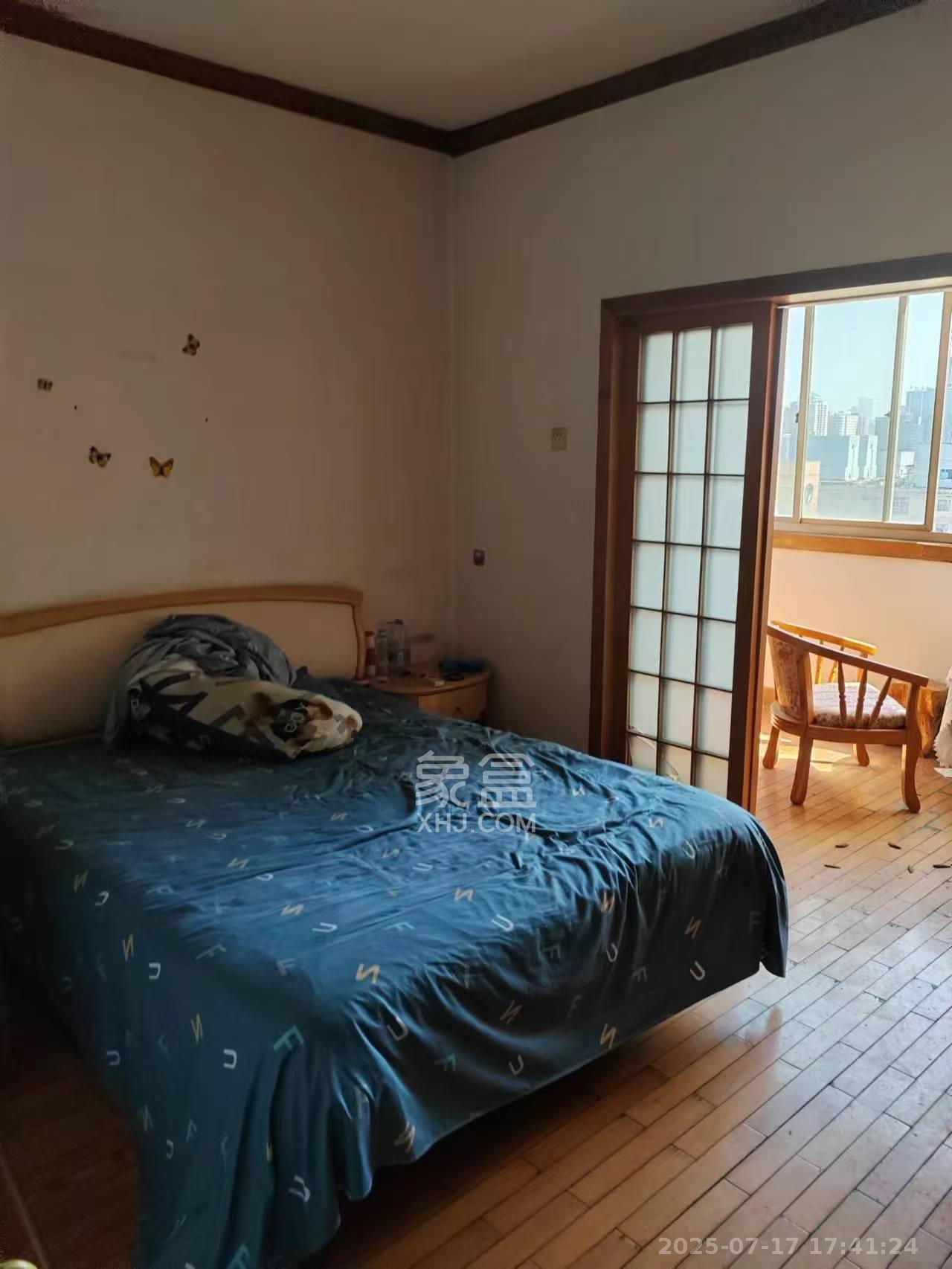 富华大厦  2室2厅1卫    2400.0元/月室内图