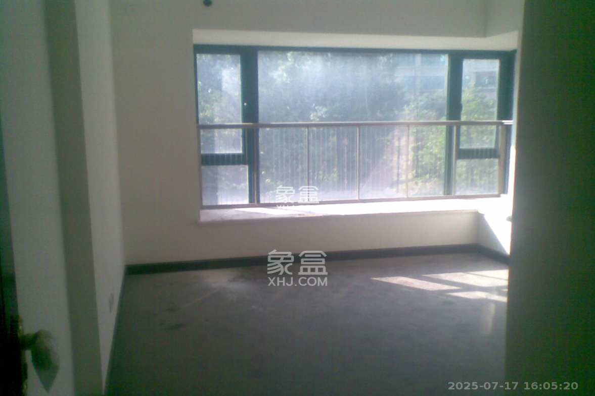 恒大城 2室2厅1卫 1800.0元/月 恒大城 2室2厅1卫 1800.0元/月室内图